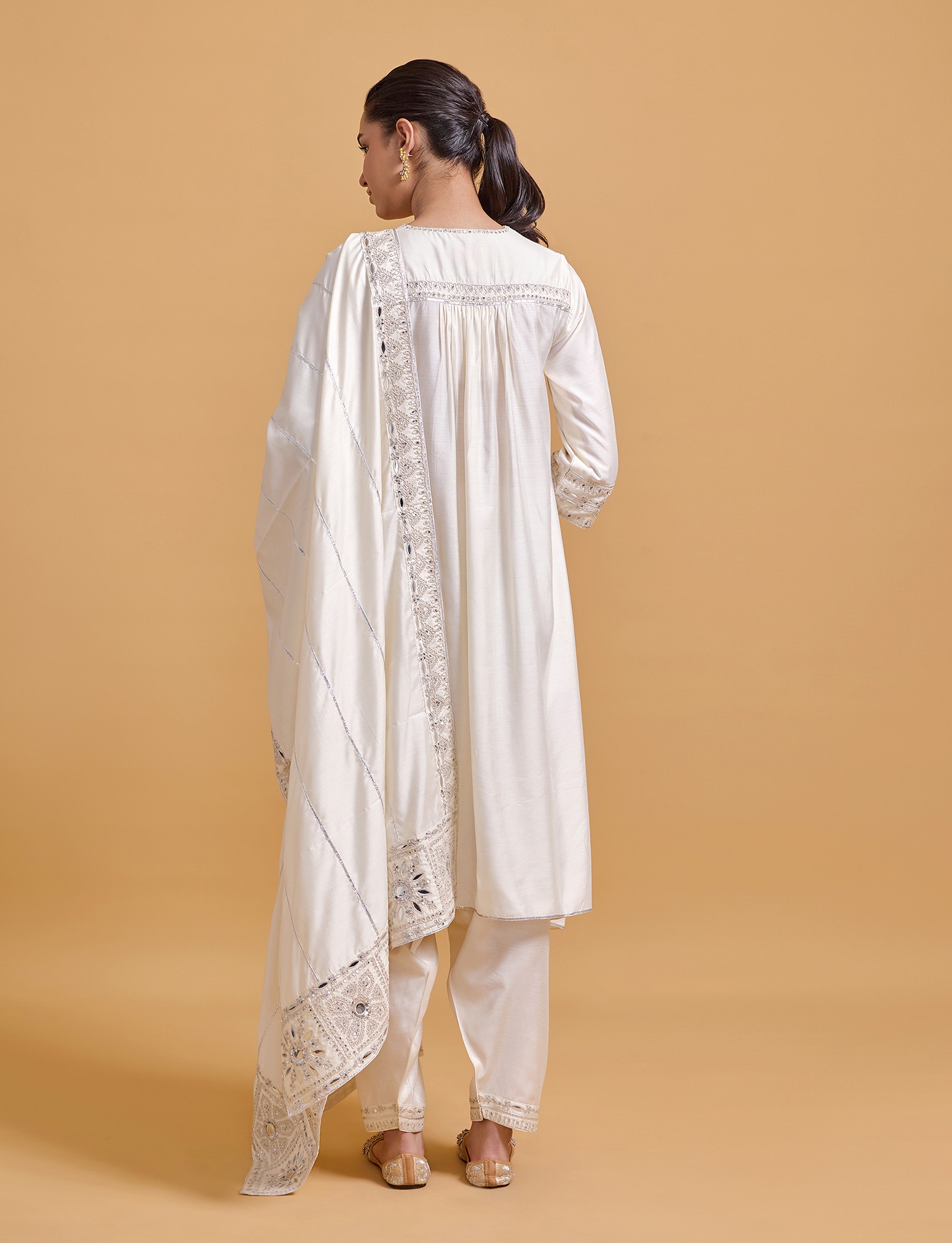 Zeenat Offwhite Heavy Dupatta