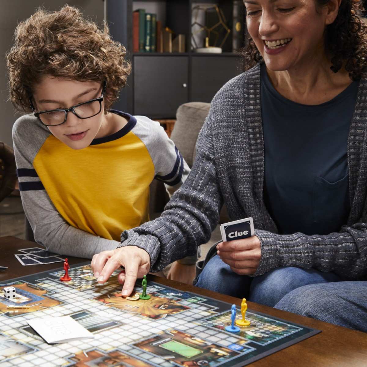 https://cdn.fynd.com/v2/falling-surf-7c8bb8/fyprod/wrkr/products/pictures/item/free/original/hasbro-gaming/493176292/3/RDorVwWSNO-493176292-4.jpg
