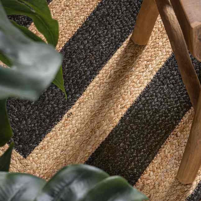 Handwoven Black Chevron Jute Round Rug | Modern Geometric Natural Fiber Round Rug for Living Room