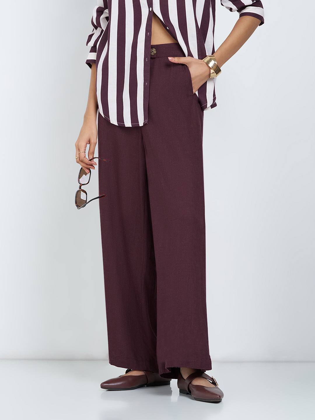 Wine Solid Wide-Leg Trousers