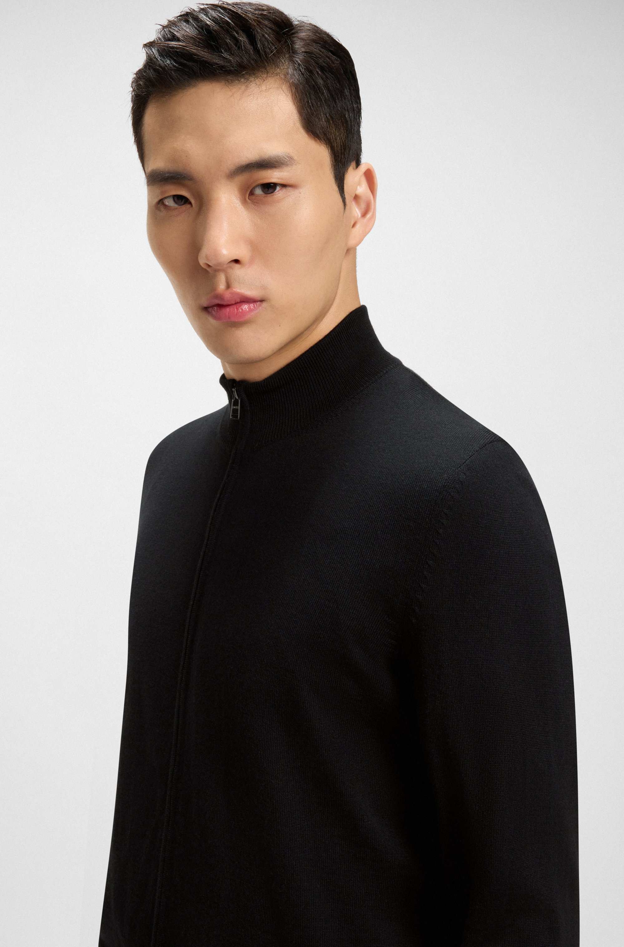 Zip-up knitted cardigan in virgin wool