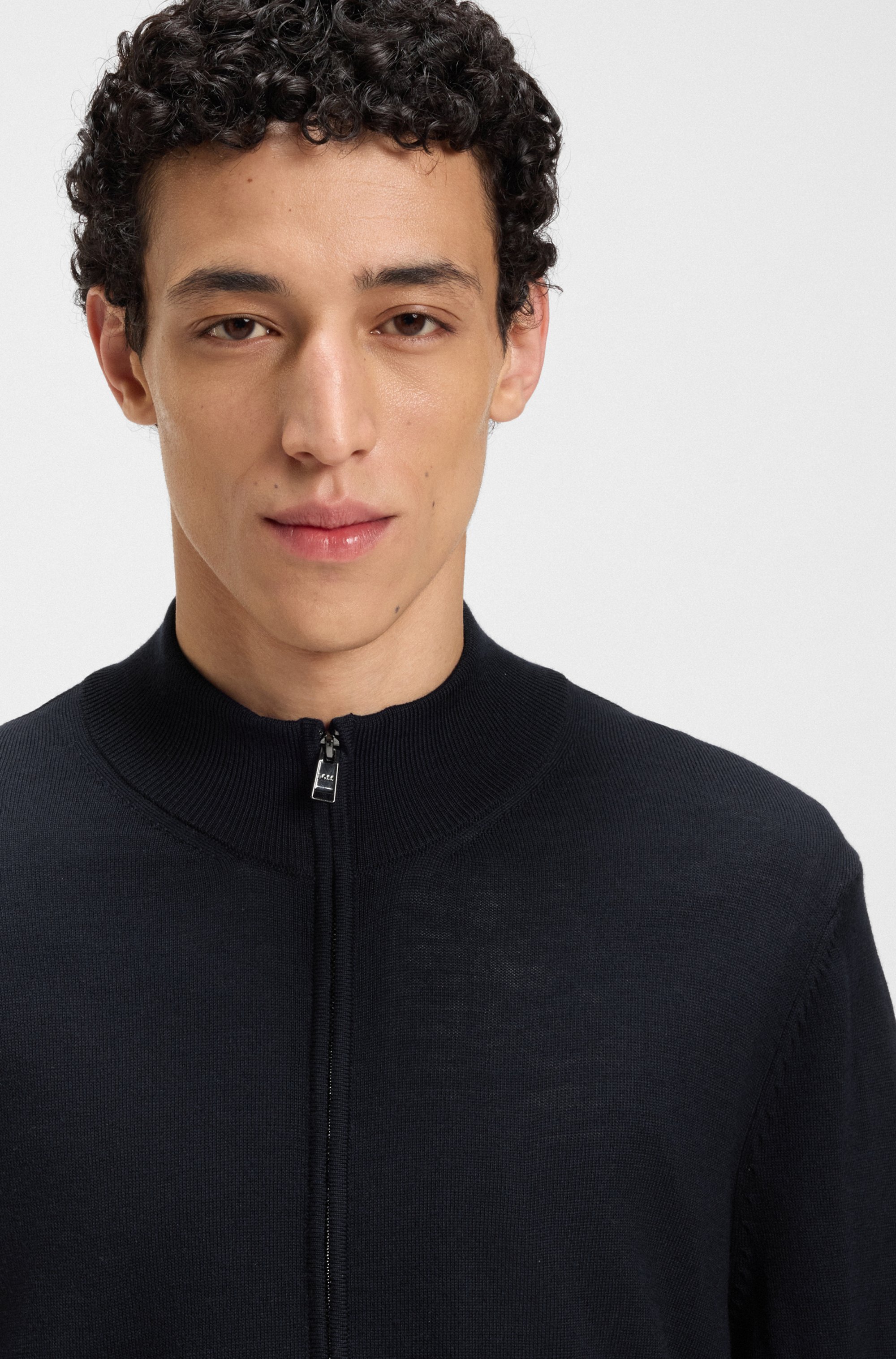 Zip-up knitted cardigan in virgin wool