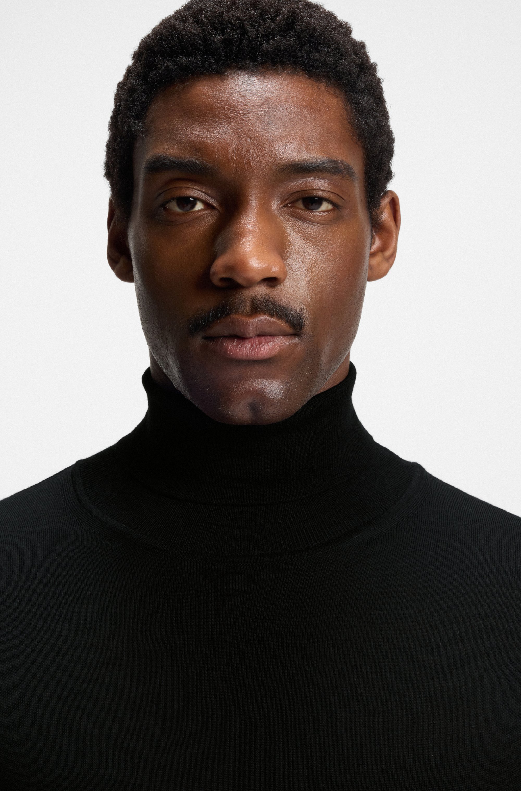 Regular-fit rollneck sweater in merino wool