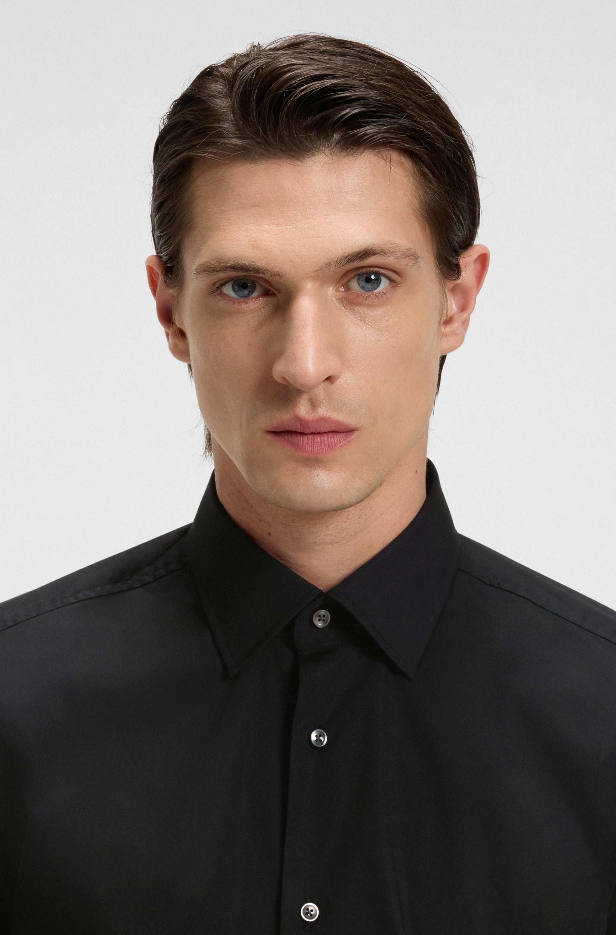 Slim-fit shirt in easy-iron stretch-cotton poplin