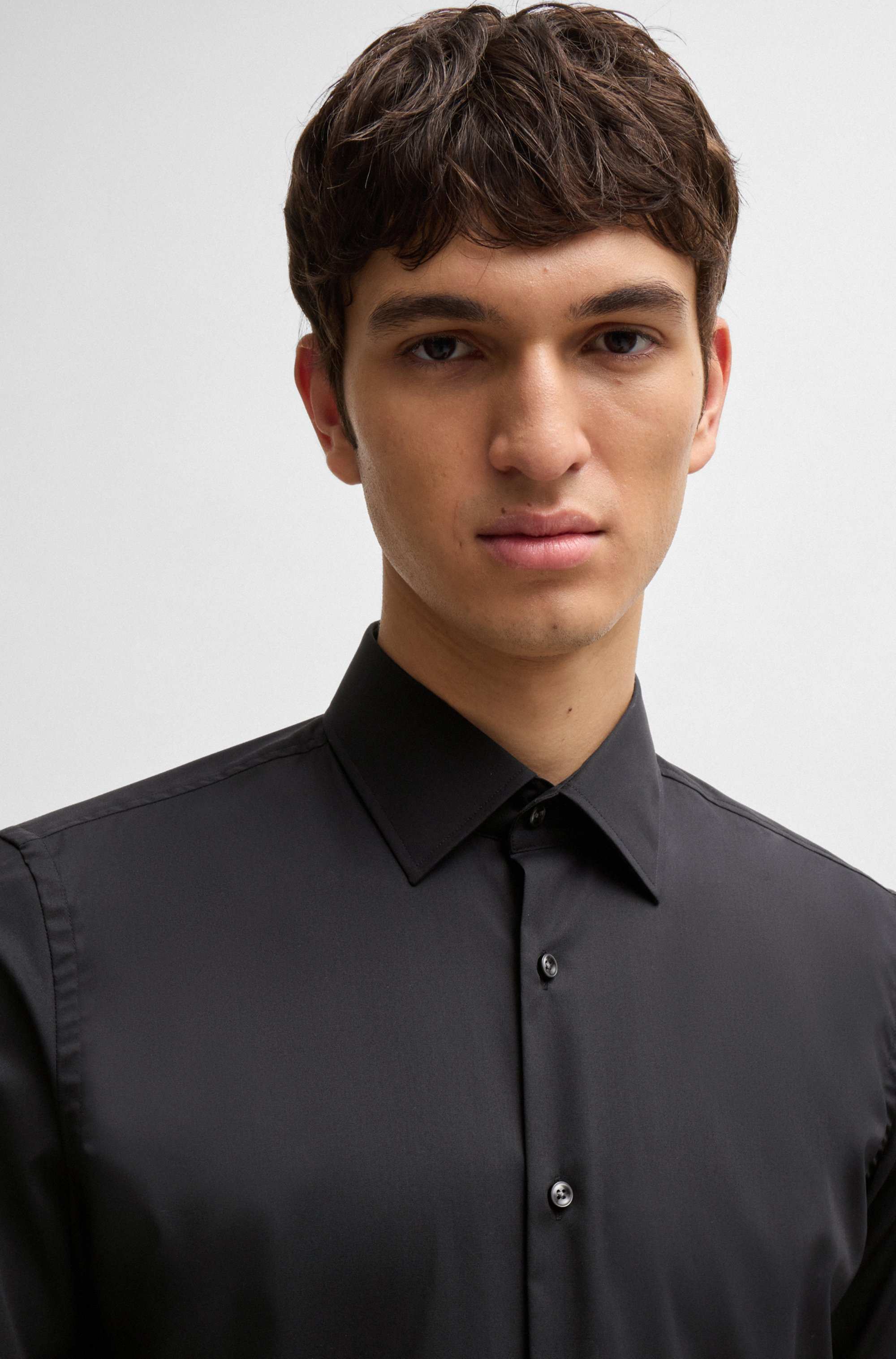 Slim-fit shirt in easy-iron stretch-cotton poplin