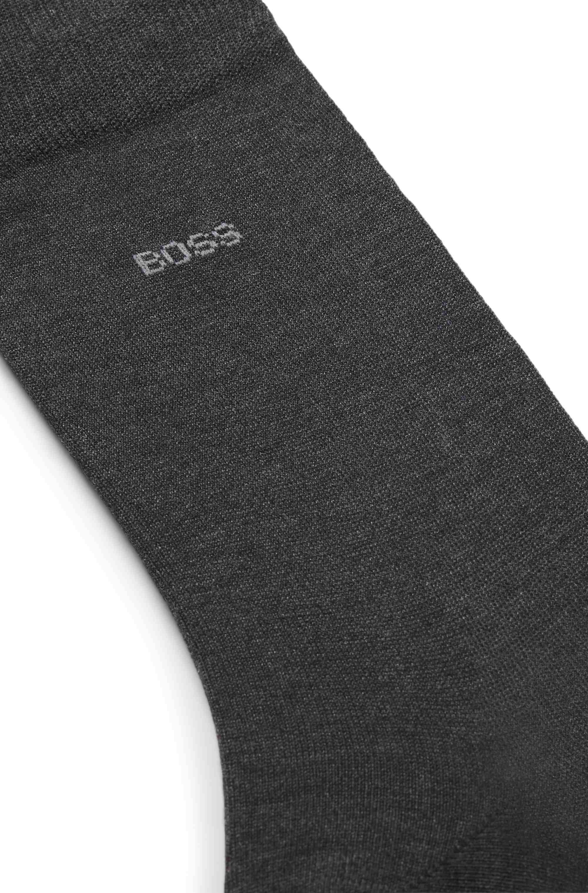 Regular-length logo socks in mercerised Egyptian cotton