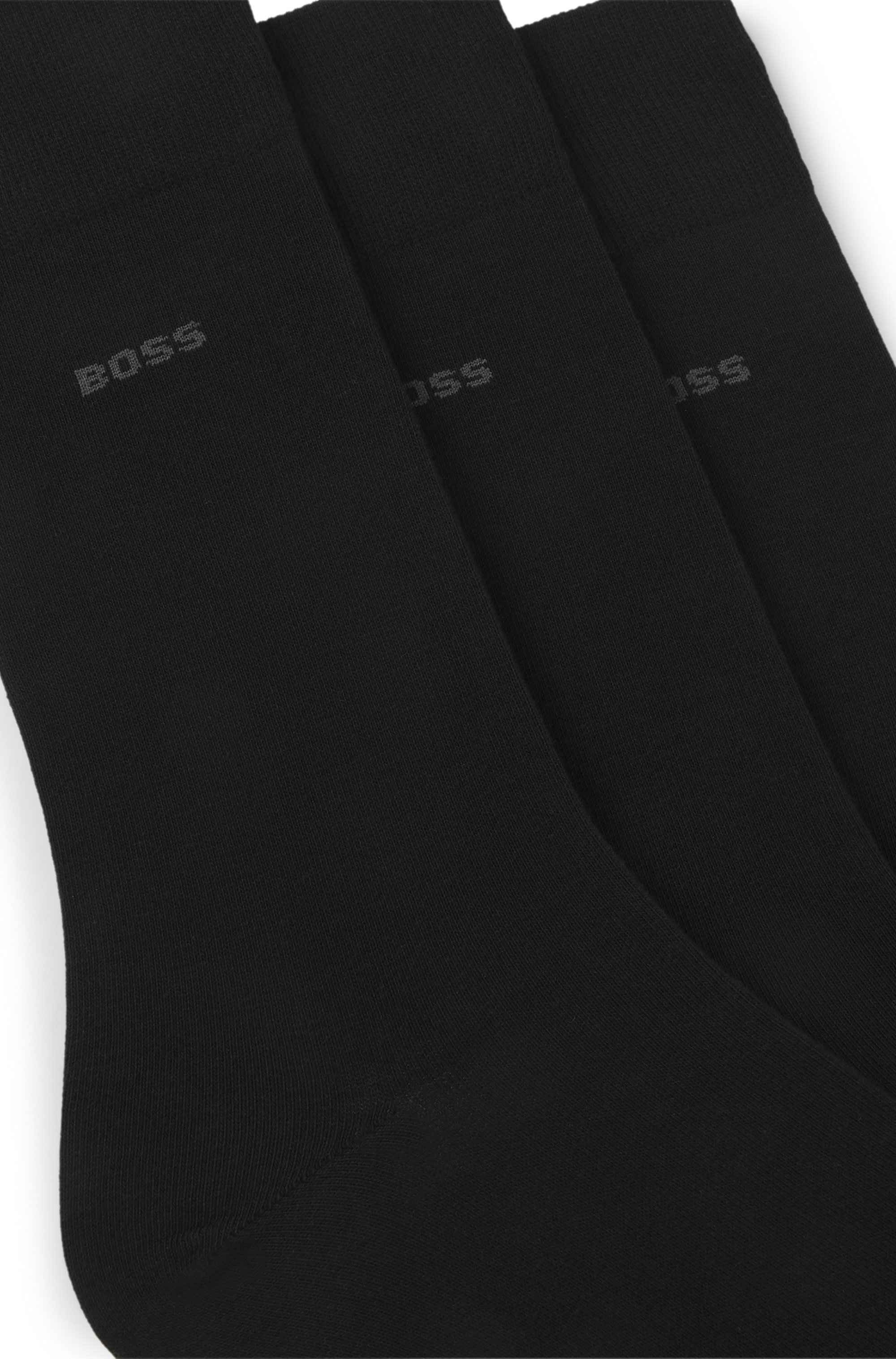 Three-pack of regular-length socks in stretch fabric