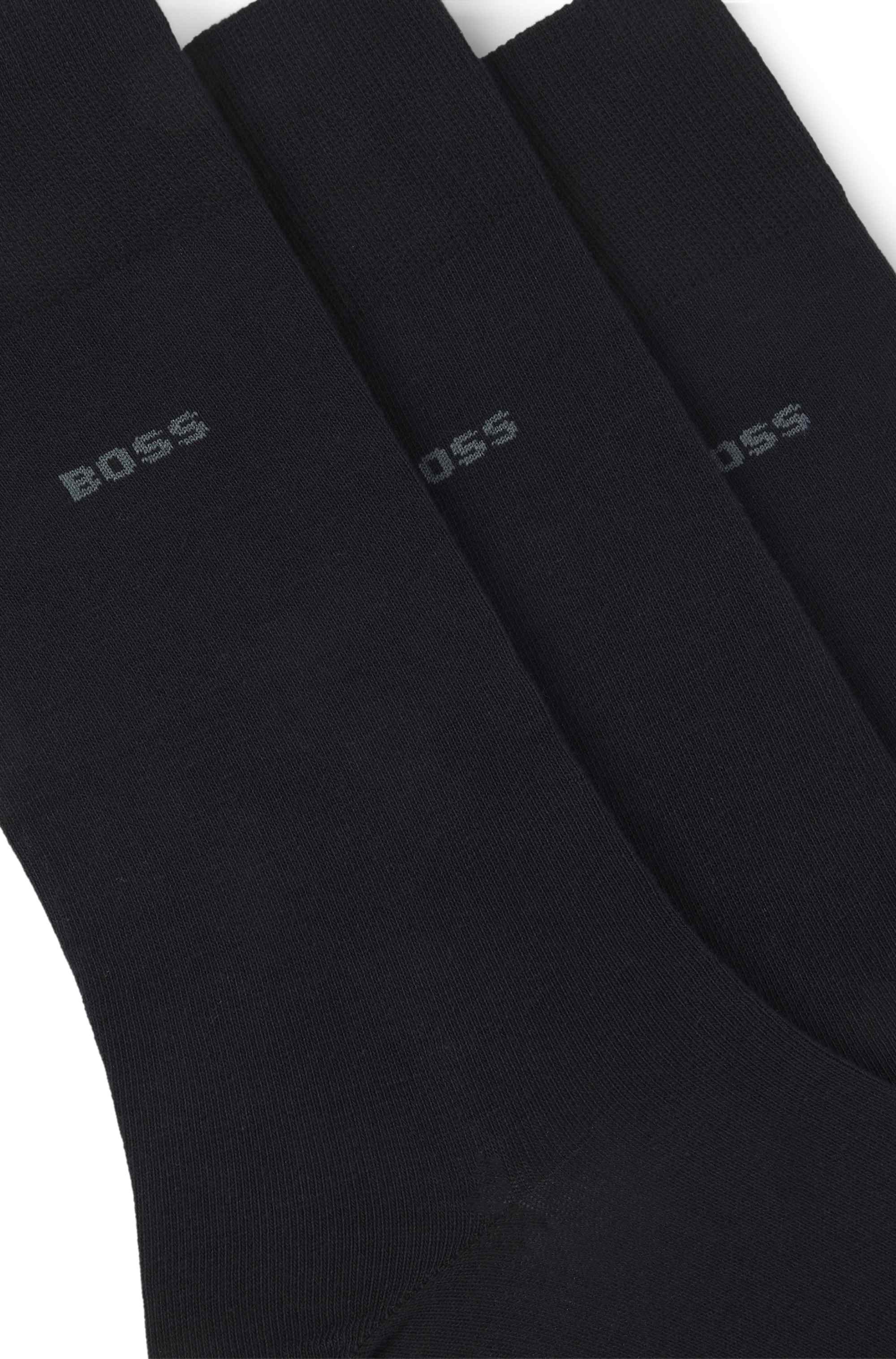 Three-pack of regular-length socks in stretch fabric