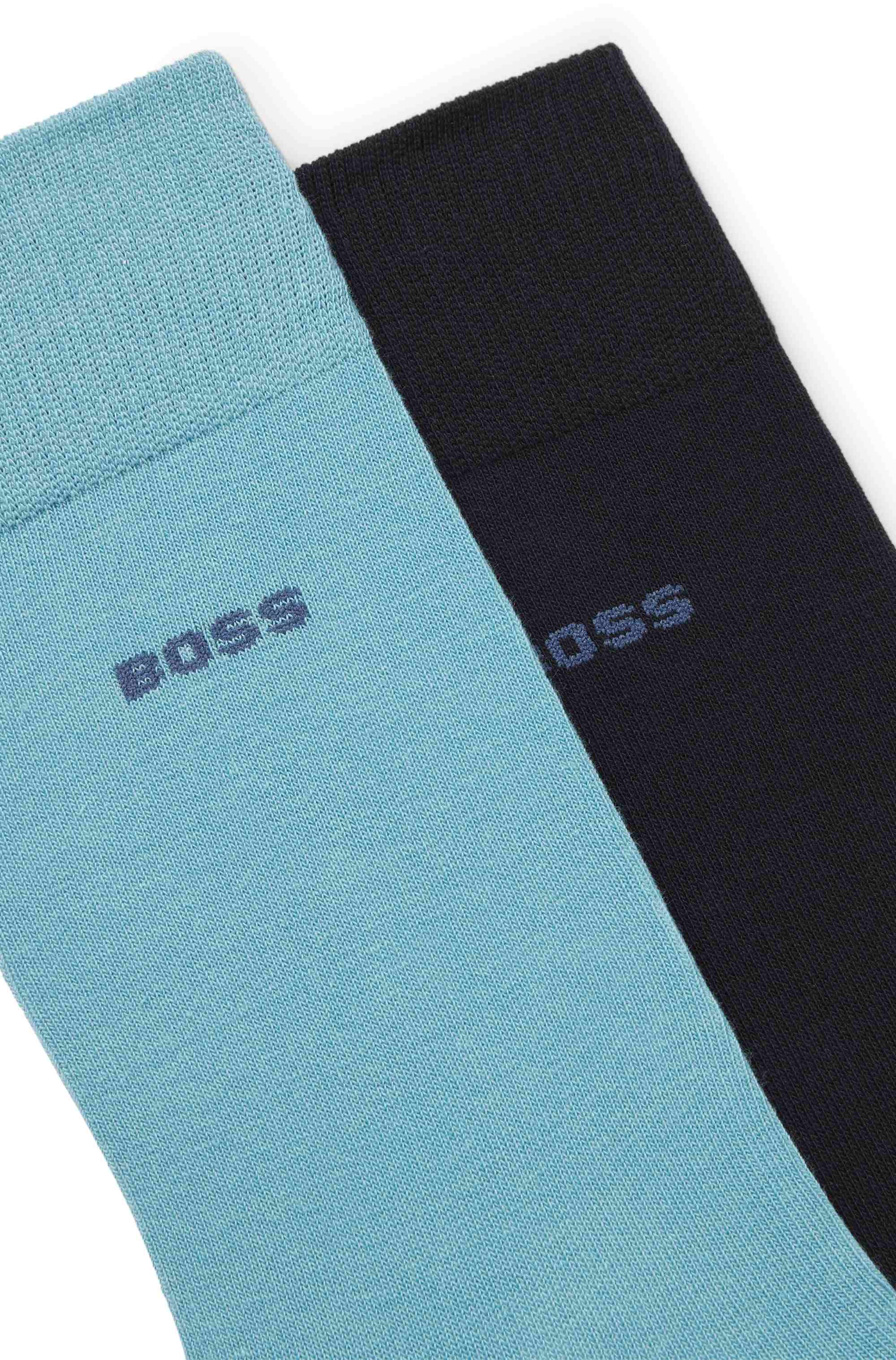 Three-pack of regular-length socks in stretch fabric