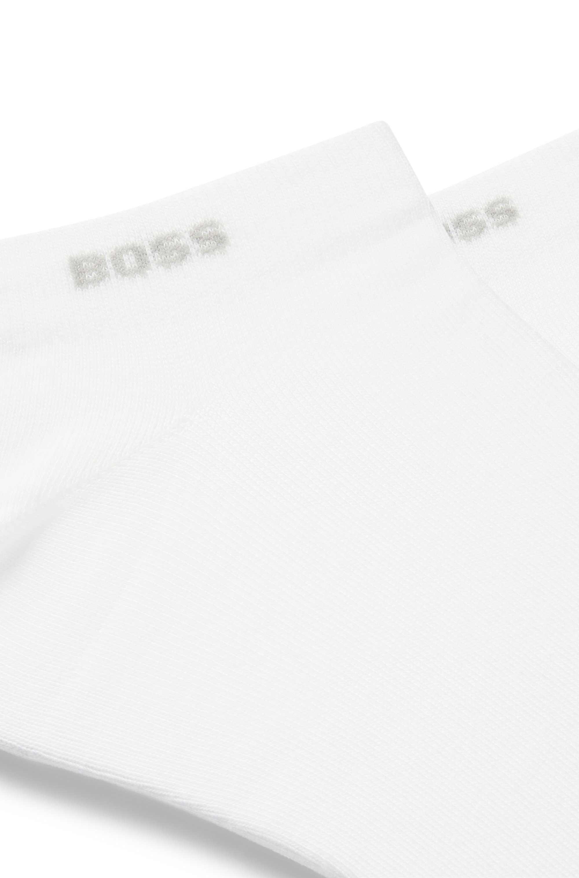 Two-pack of ankle-length socks in stretch fabric