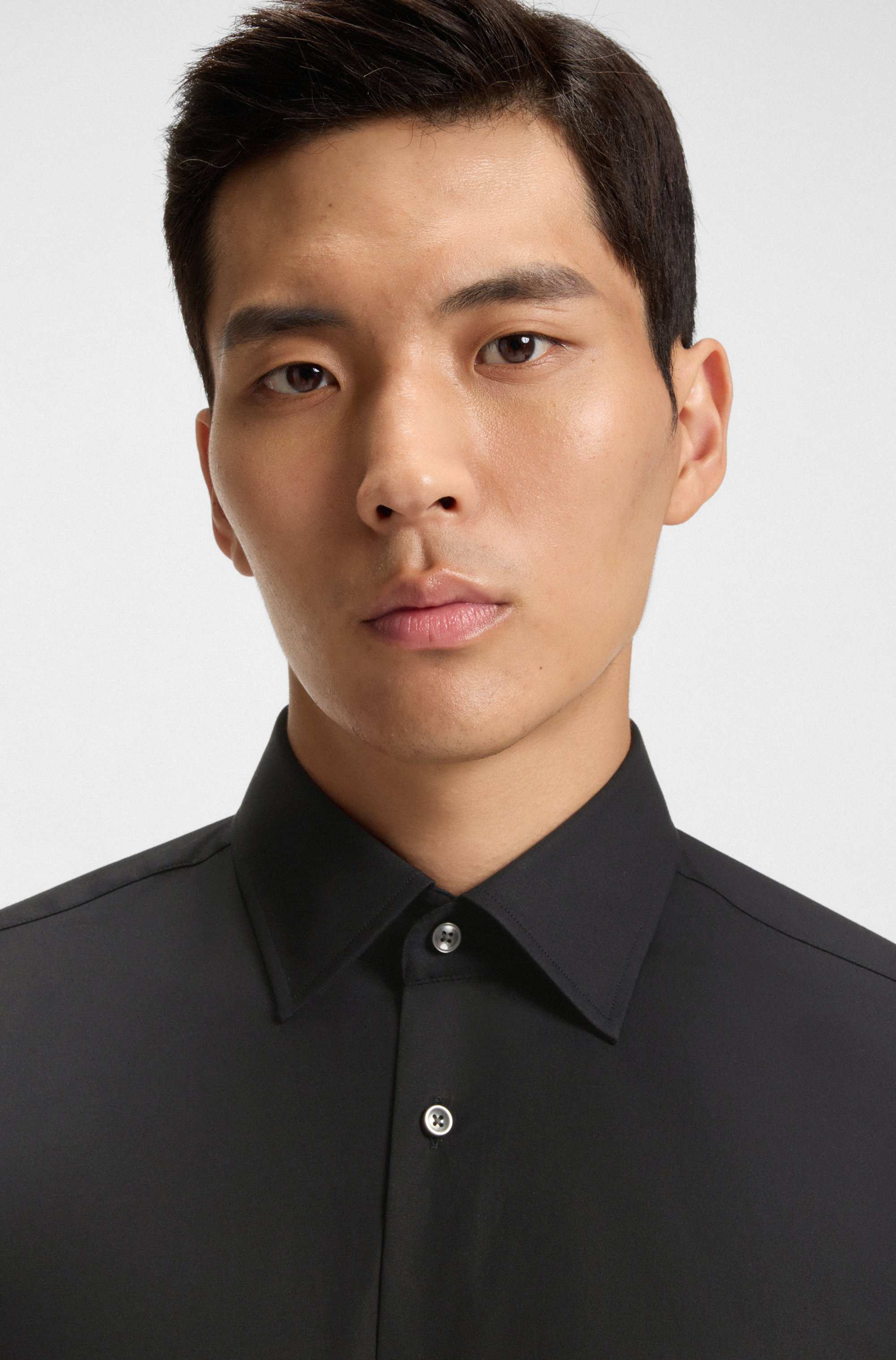 Regular-fit shirt in easy-iron stretch-cotton poplin