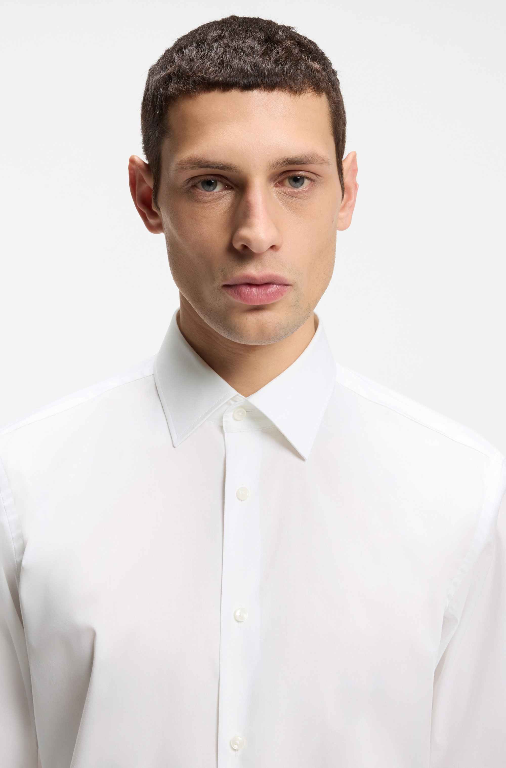 Regular-fit shirt in easy-iron stretch-cotton poplin