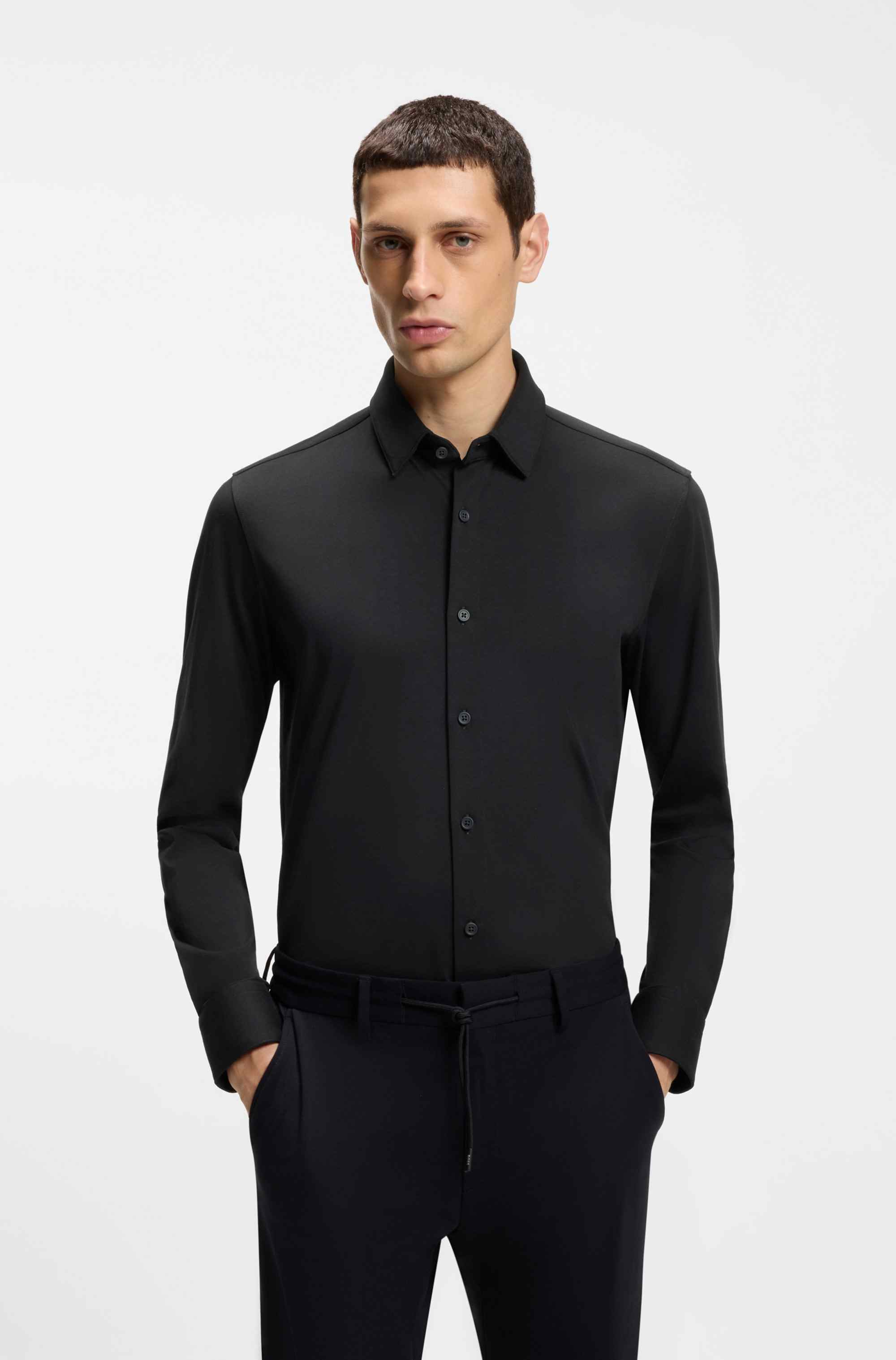 Slim-fit shirt in a performance-stretch cotton blend
