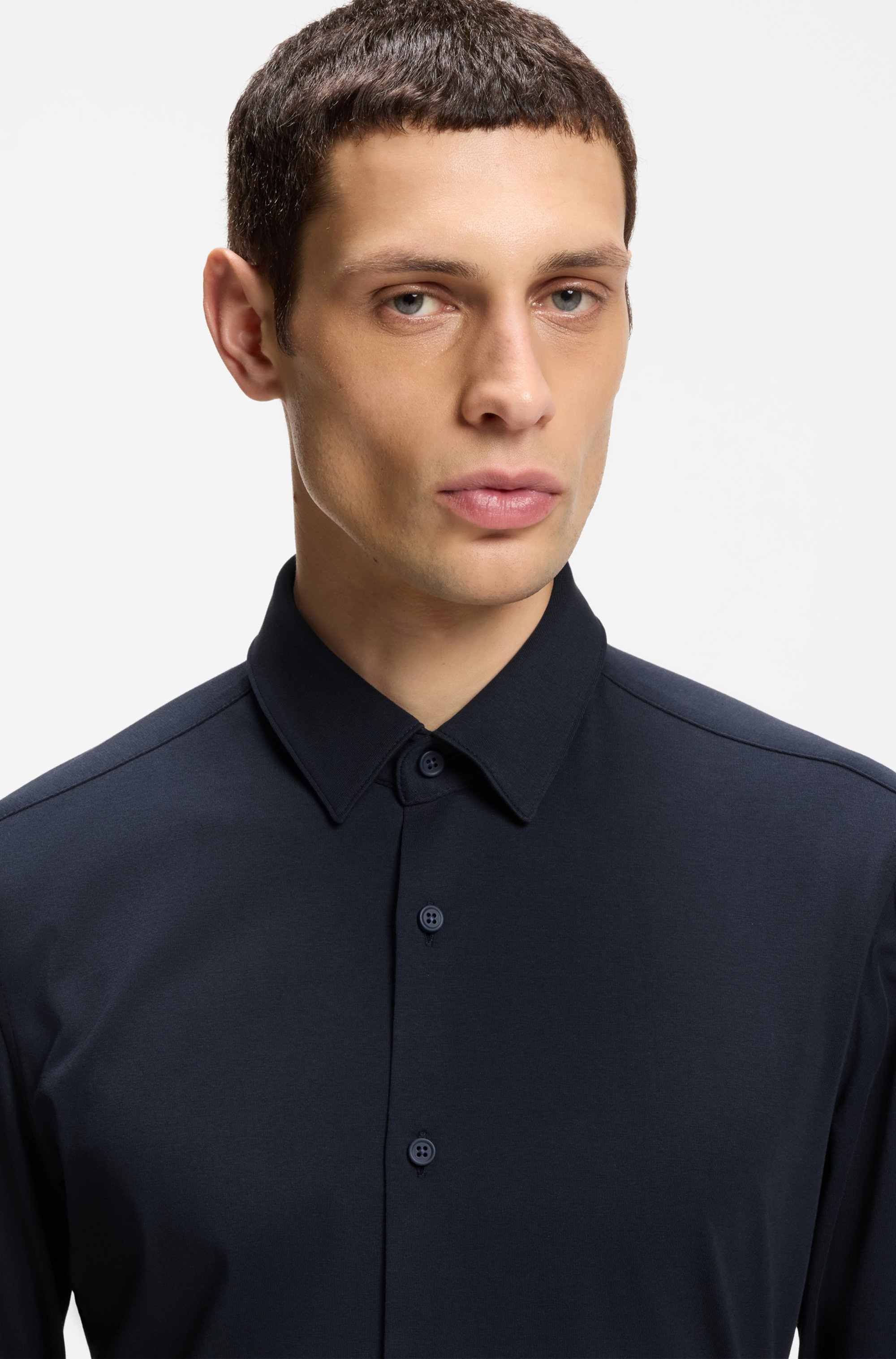Slim-fit shirt in a performance-stretch cotton blend
