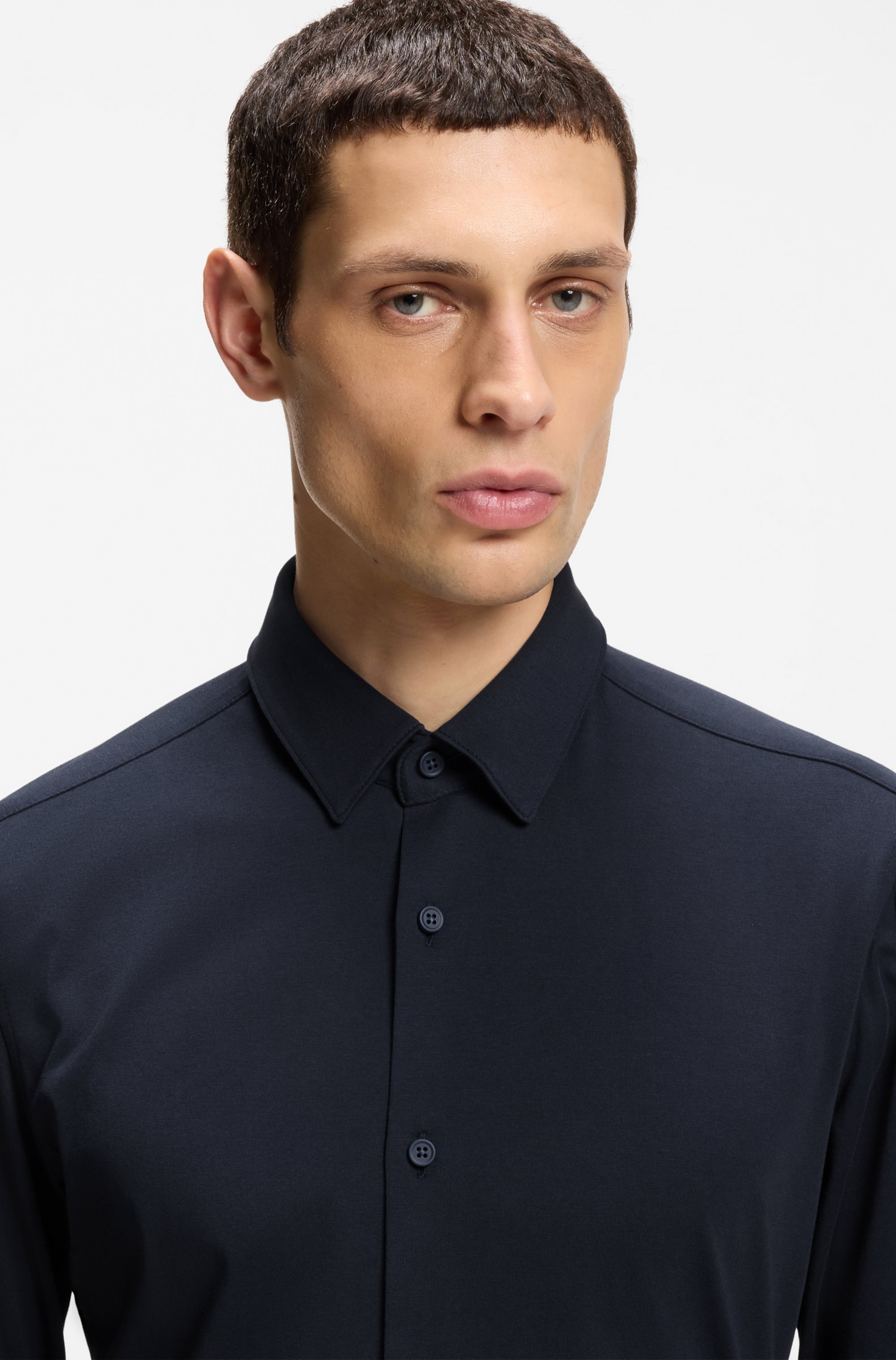 Slim-fit shirt in a performance-stretch cotton blend