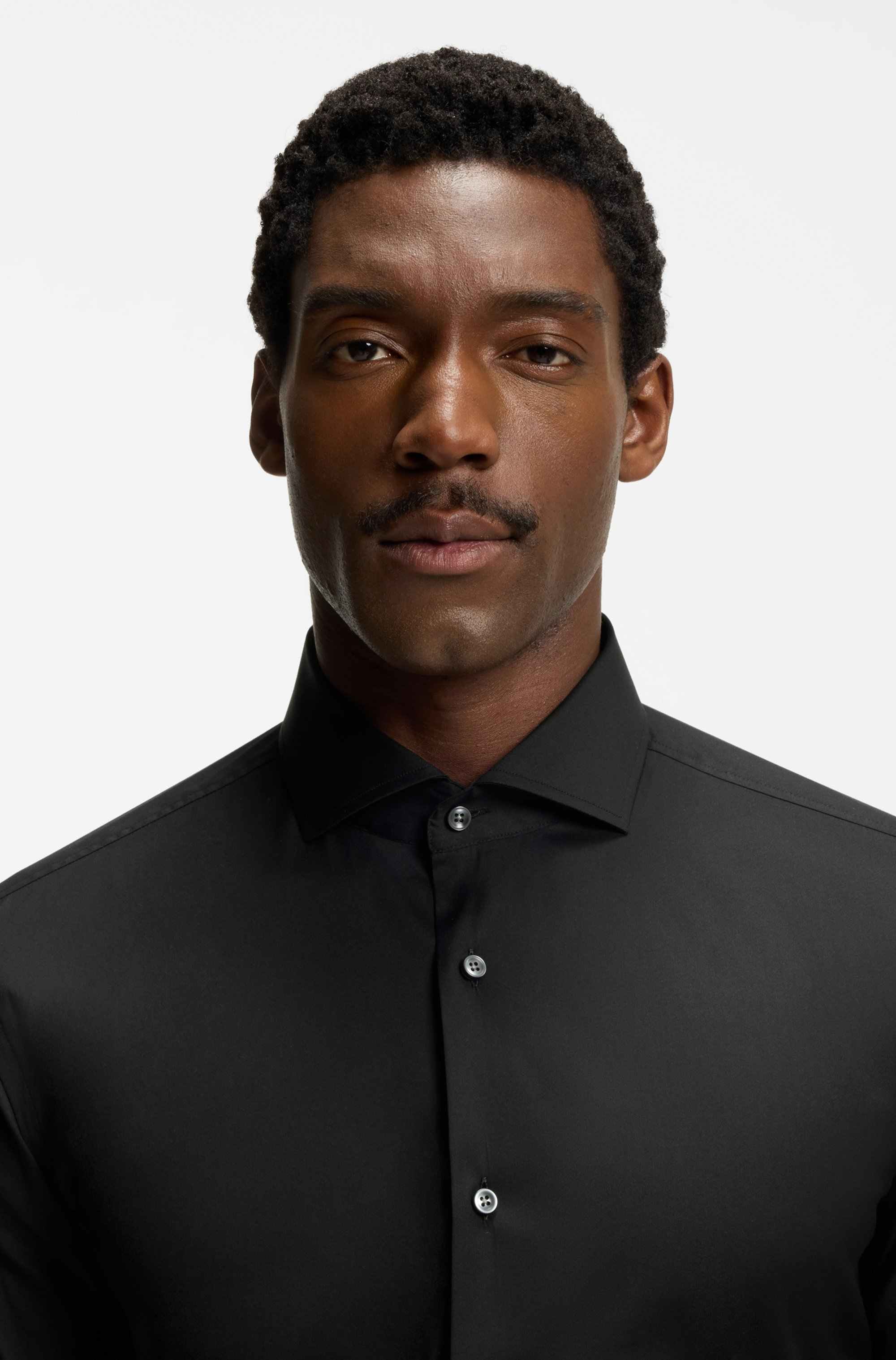 Slim-fit shirt in easy-iron cotton-blend poplin