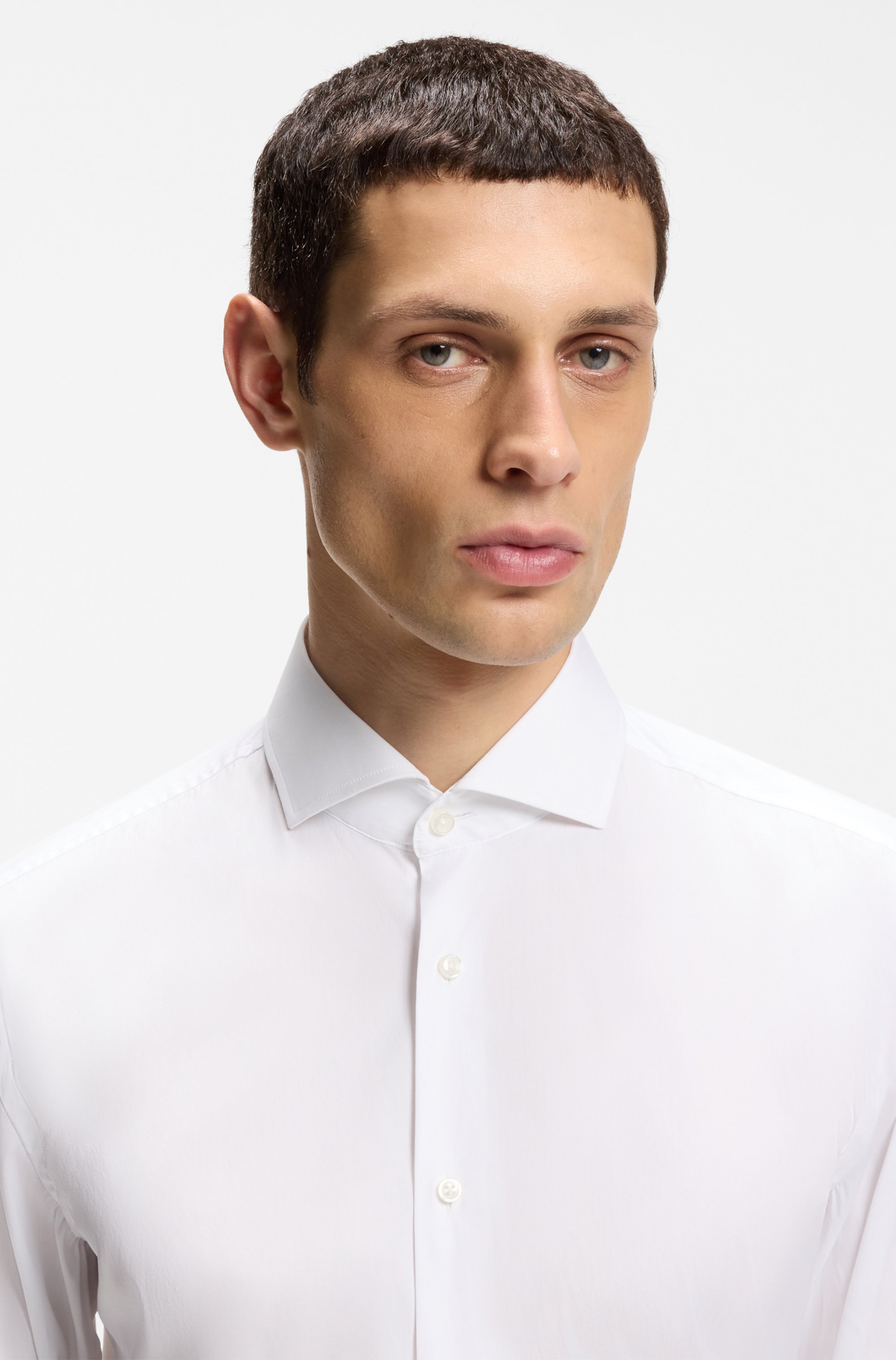 Slim-fit shirt in easy-iron cotton-blend poplin