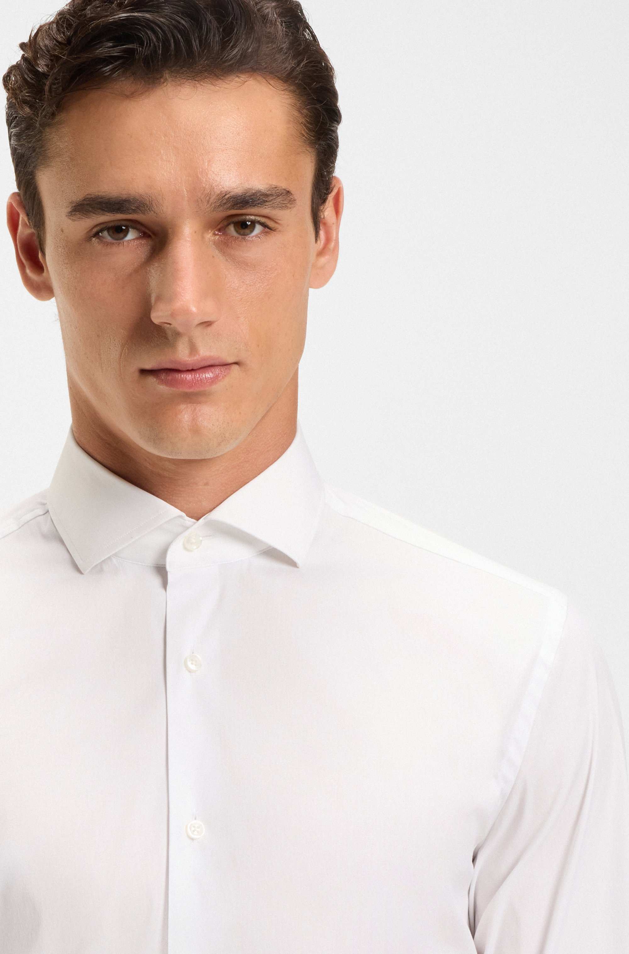 Slim-fit shirt in easy-iron cotton-blend poplin