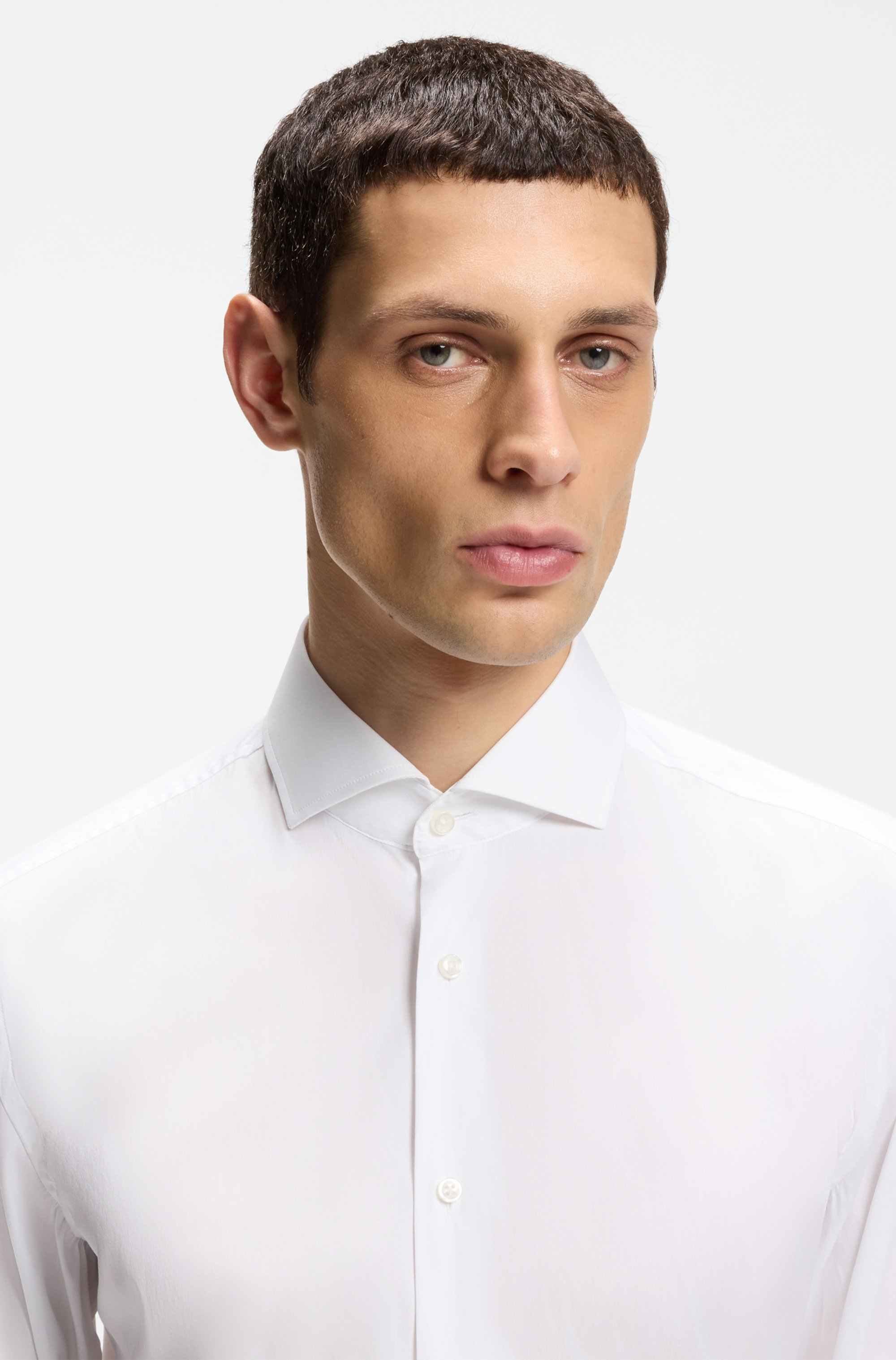 Slim-fit shirt in easy-iron cotton-blend poplin