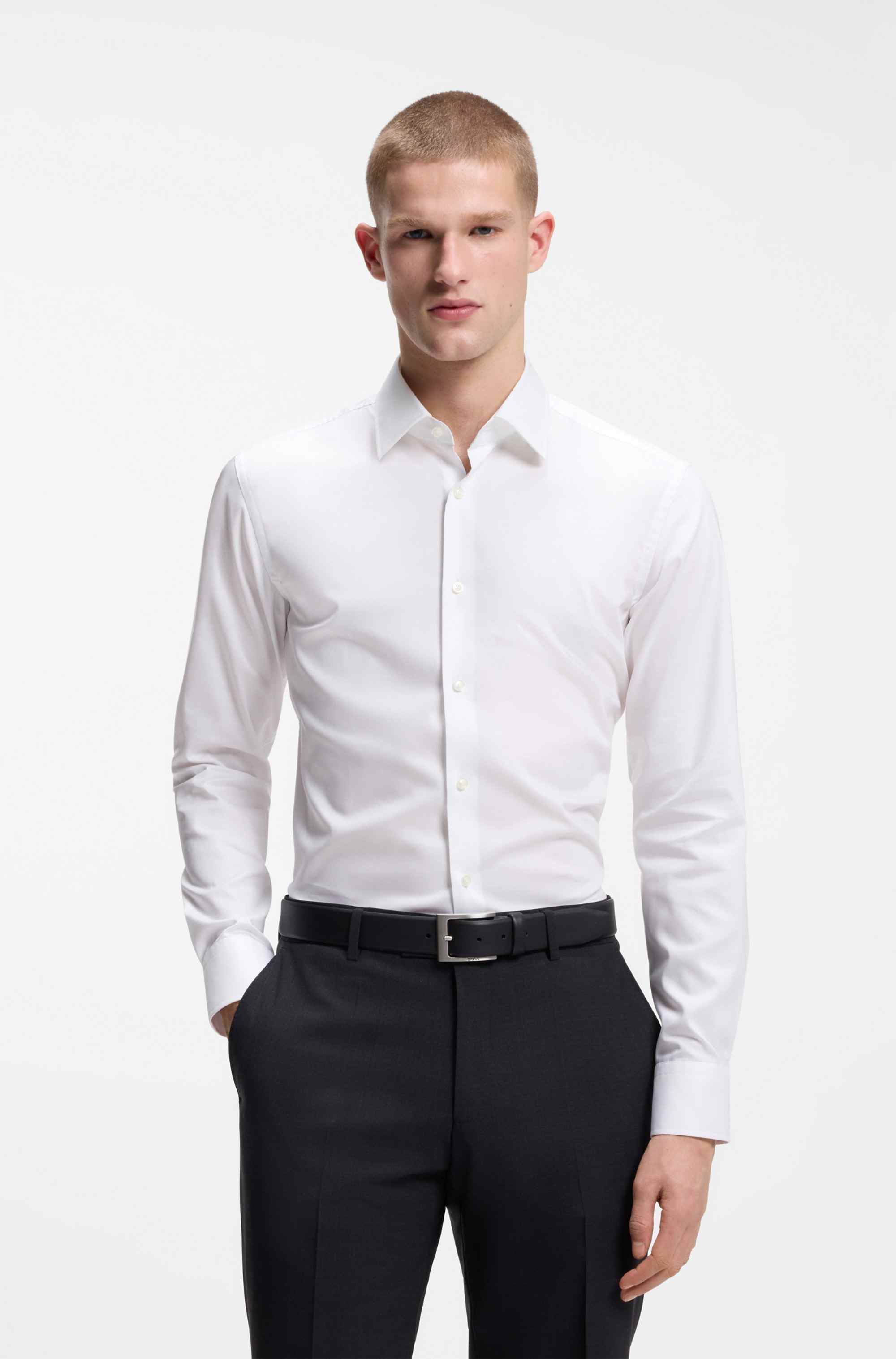 Slim-fit shirt in easy-iron cotton poplin