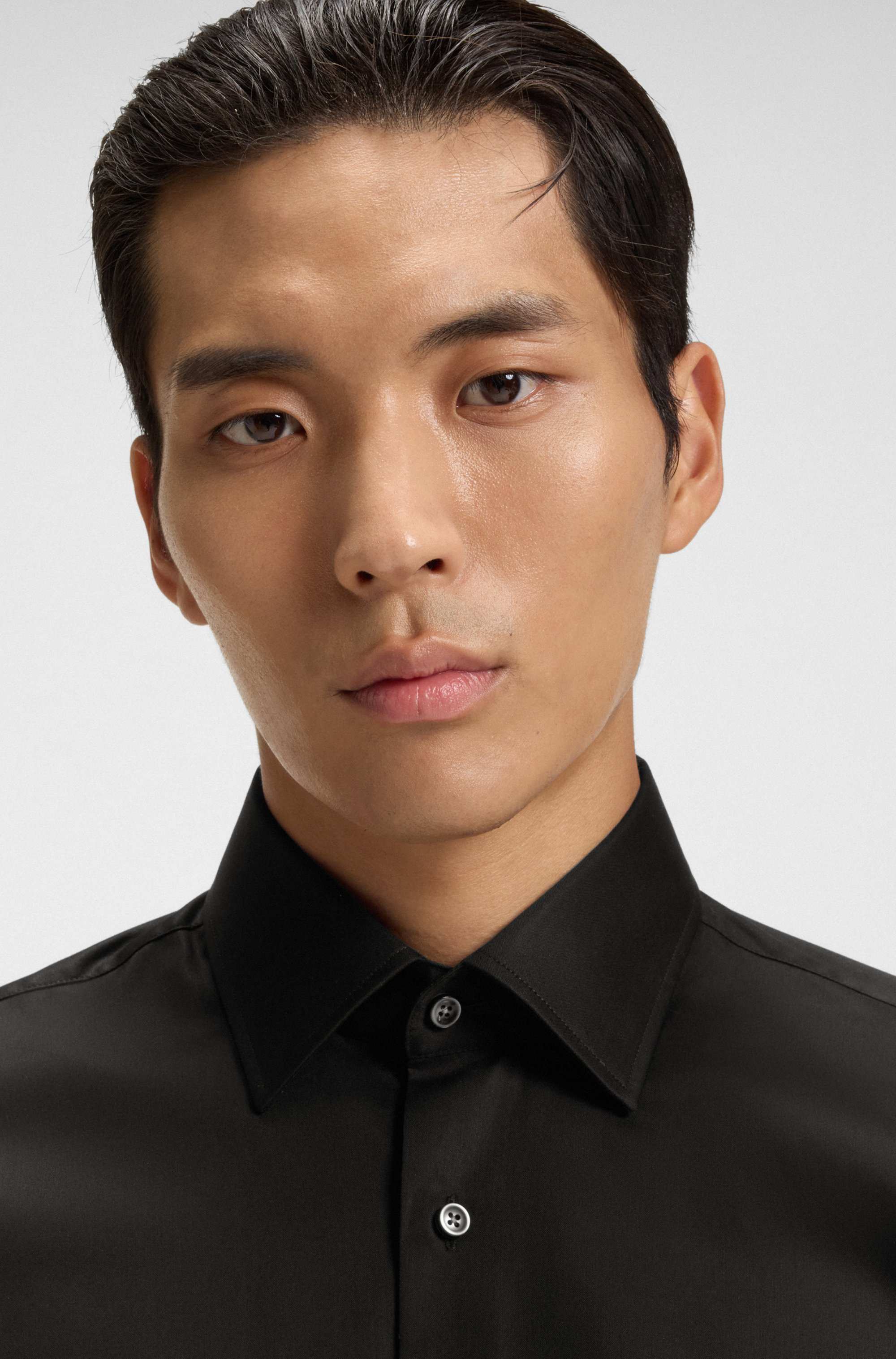 Regular-fit shirt in easy-iron cotton poplin