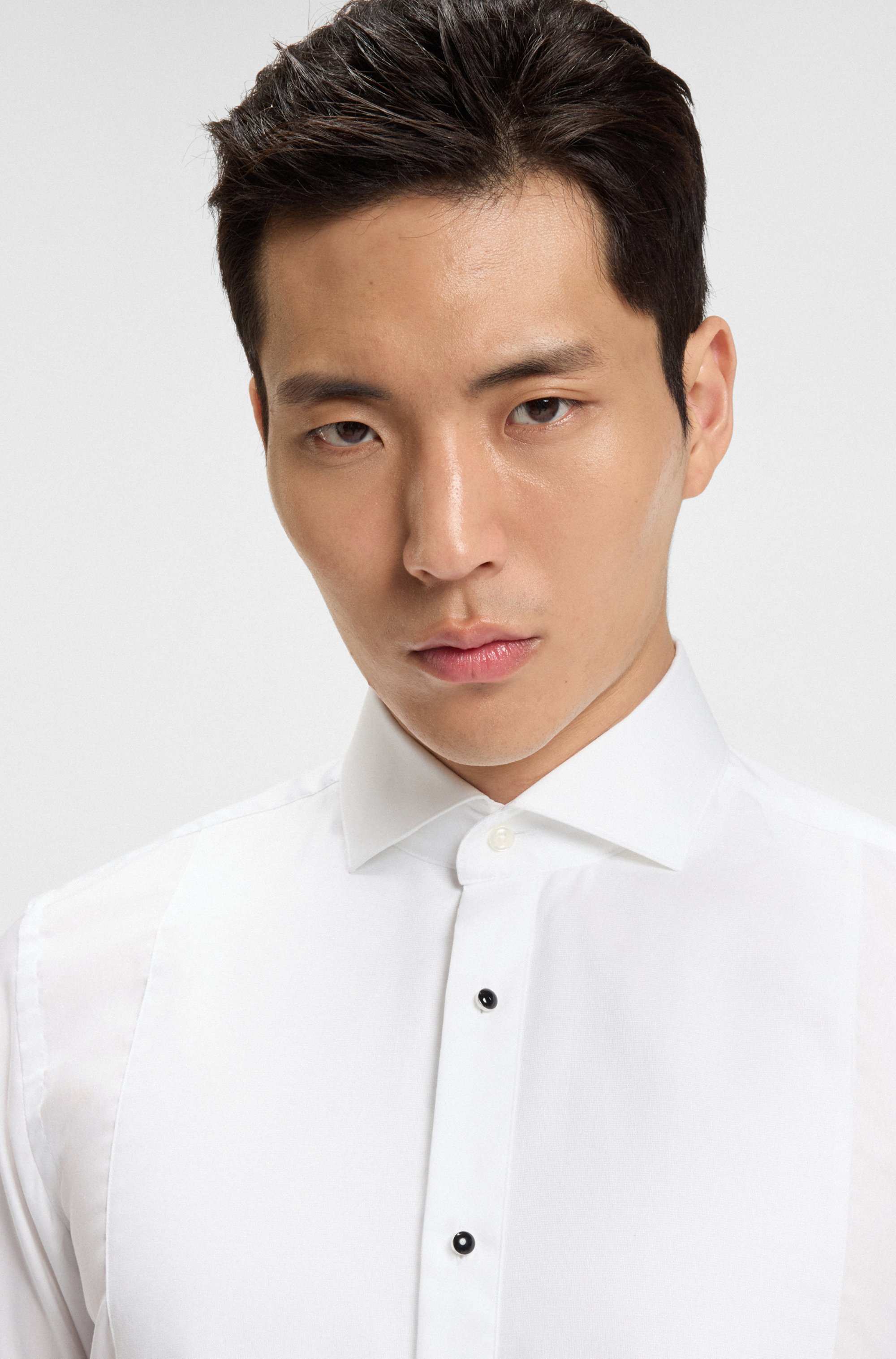 Slim-fit dress shirt in easy-iron stretch-cotton poplin