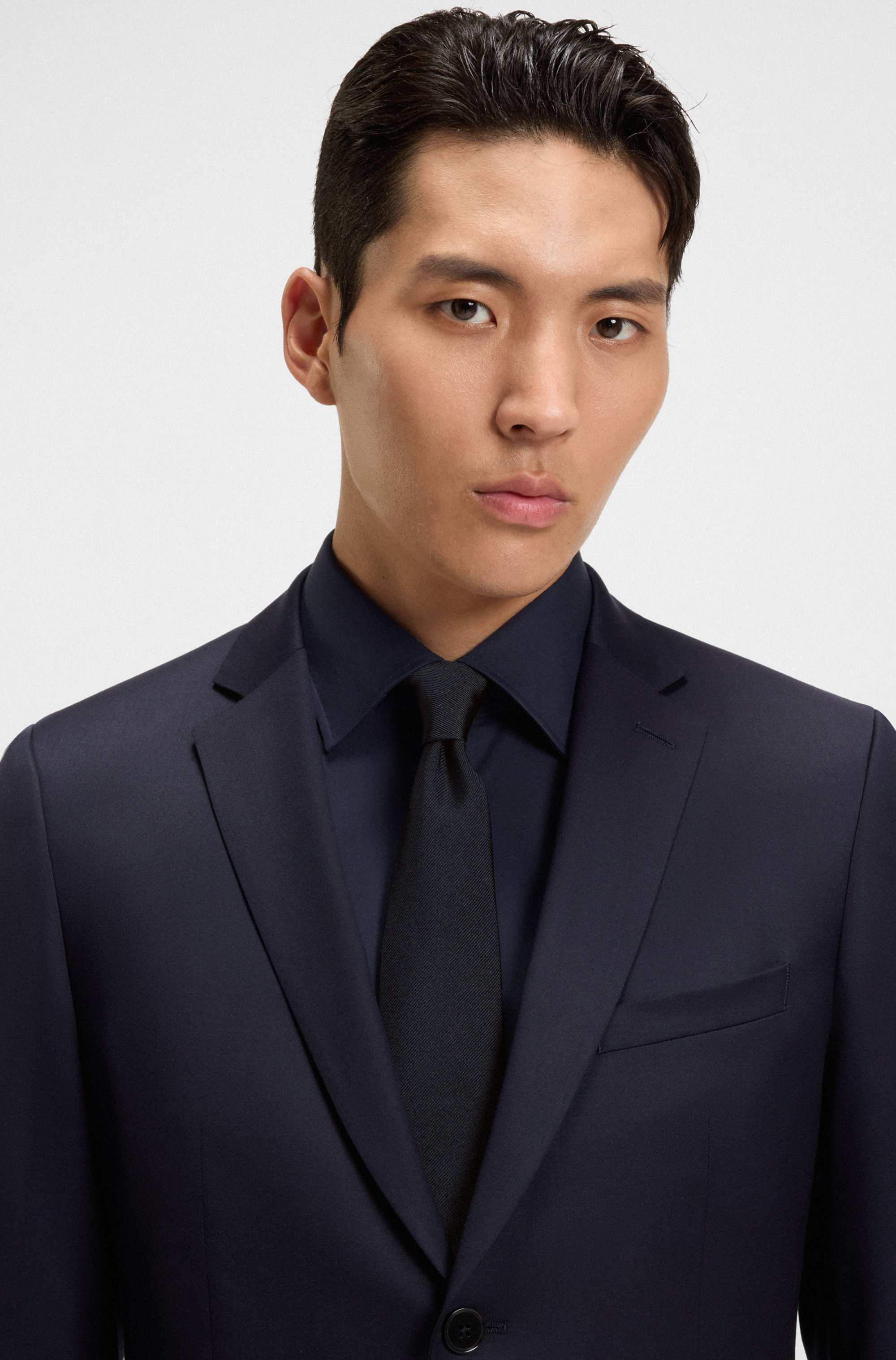 Formal tie in silk jacquard