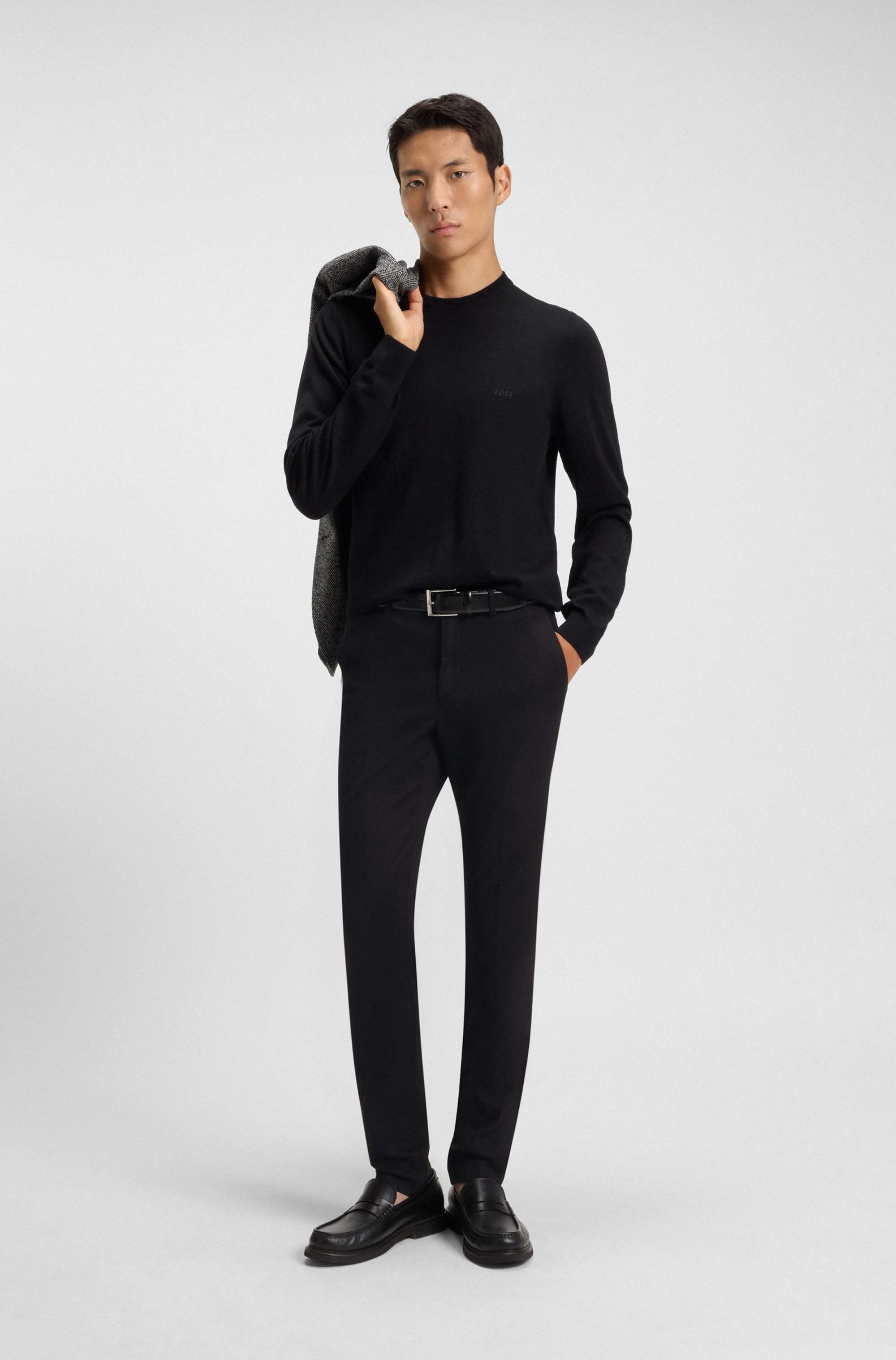 Slim-fit chinos in a stretch-cotton blend