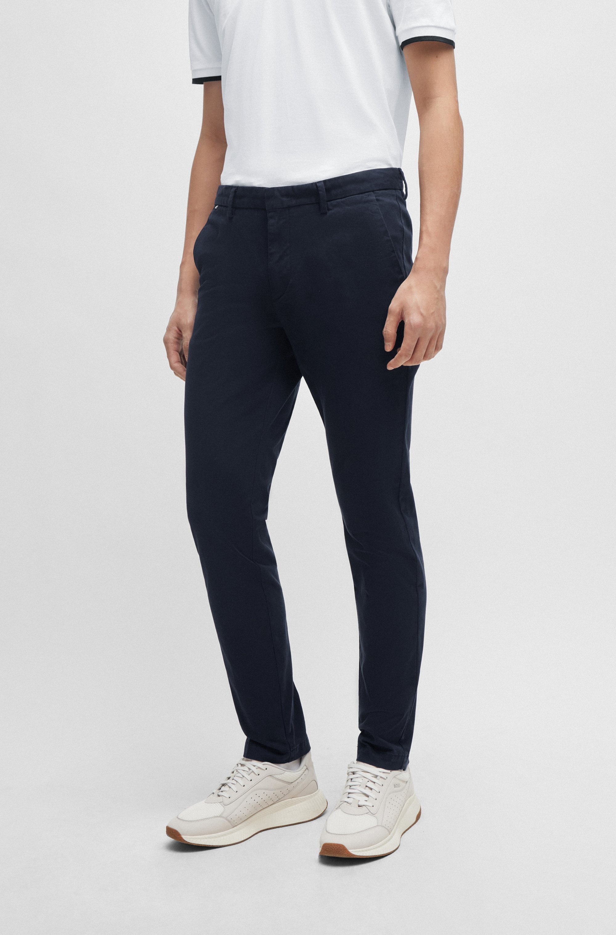 Slim-fit chinos in stretch-cotton gabardine