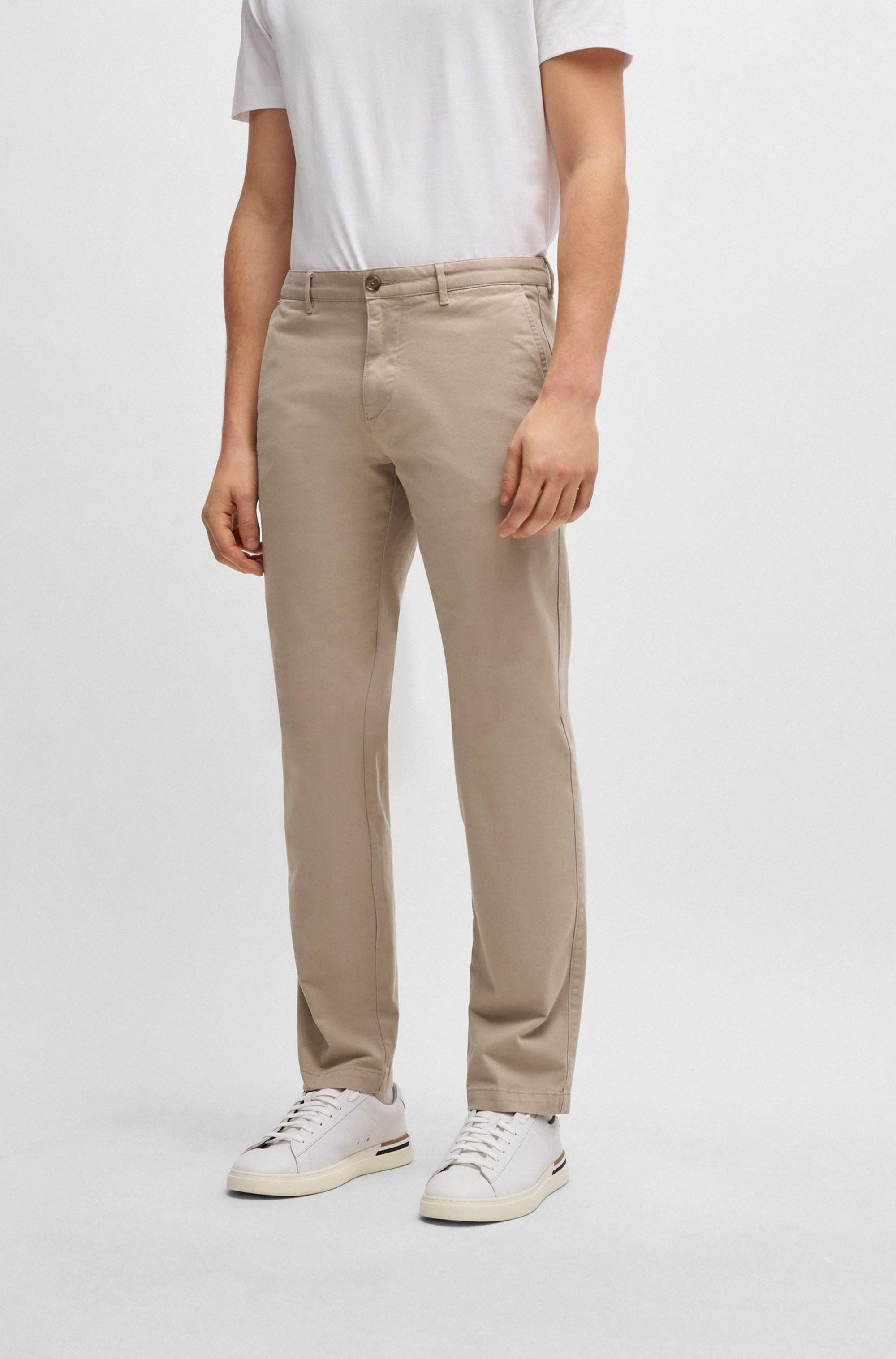 Regular-fit chinos in stretch-cotton gabardine
