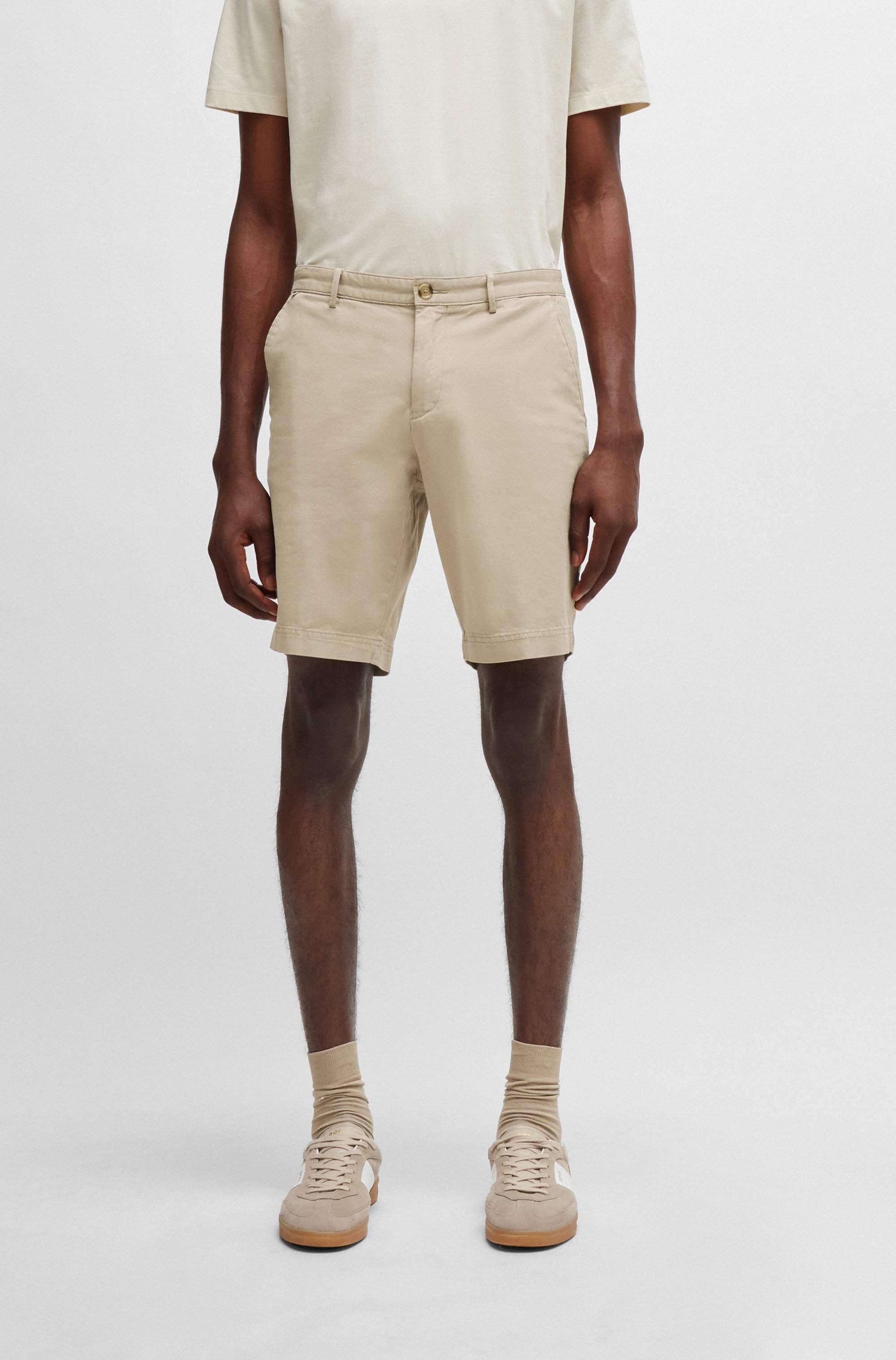 Slim-fit shorts in stretch-cotton gabardine
