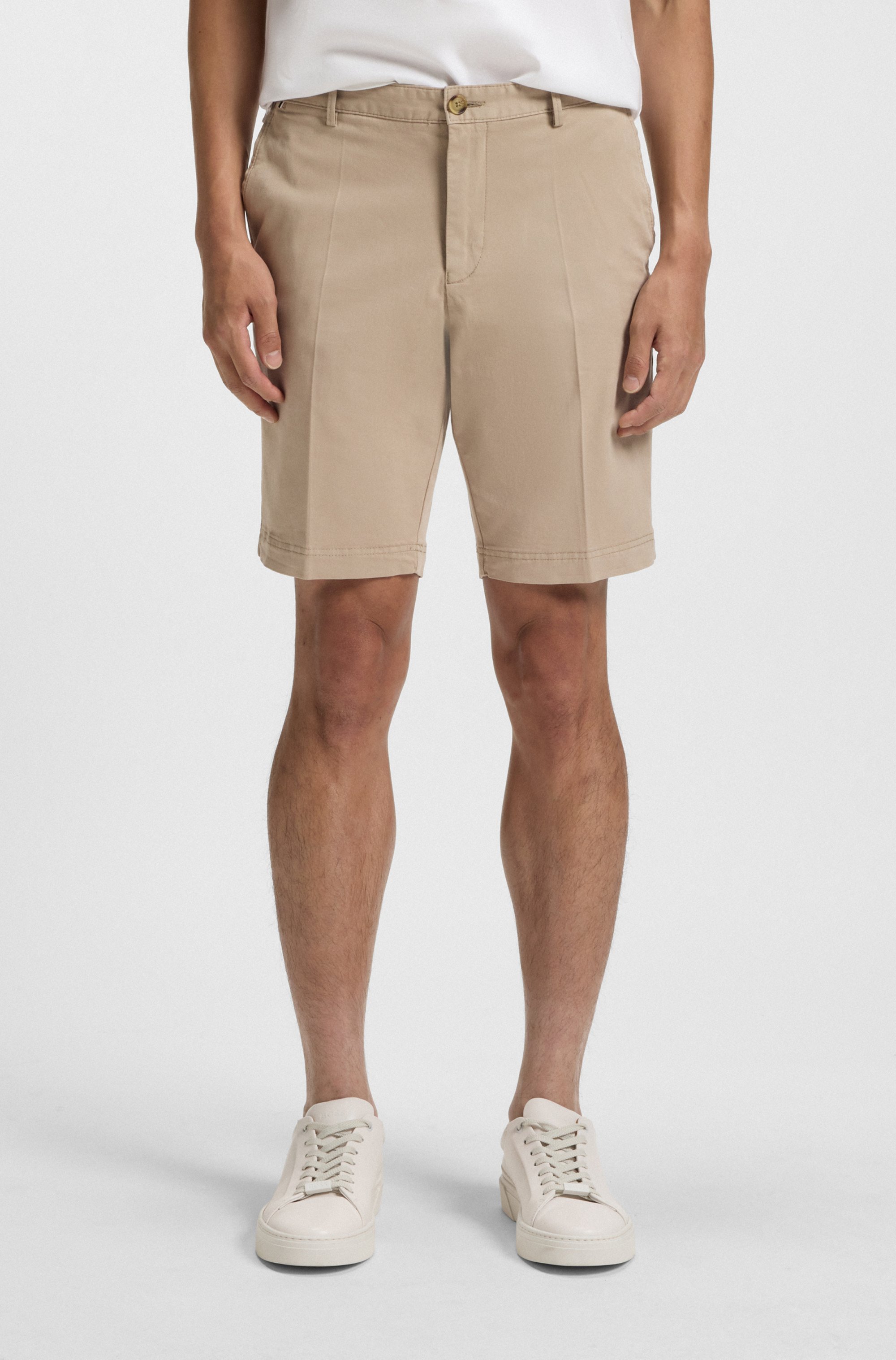 Slim-fit shorts in stretch-cotton gabardine