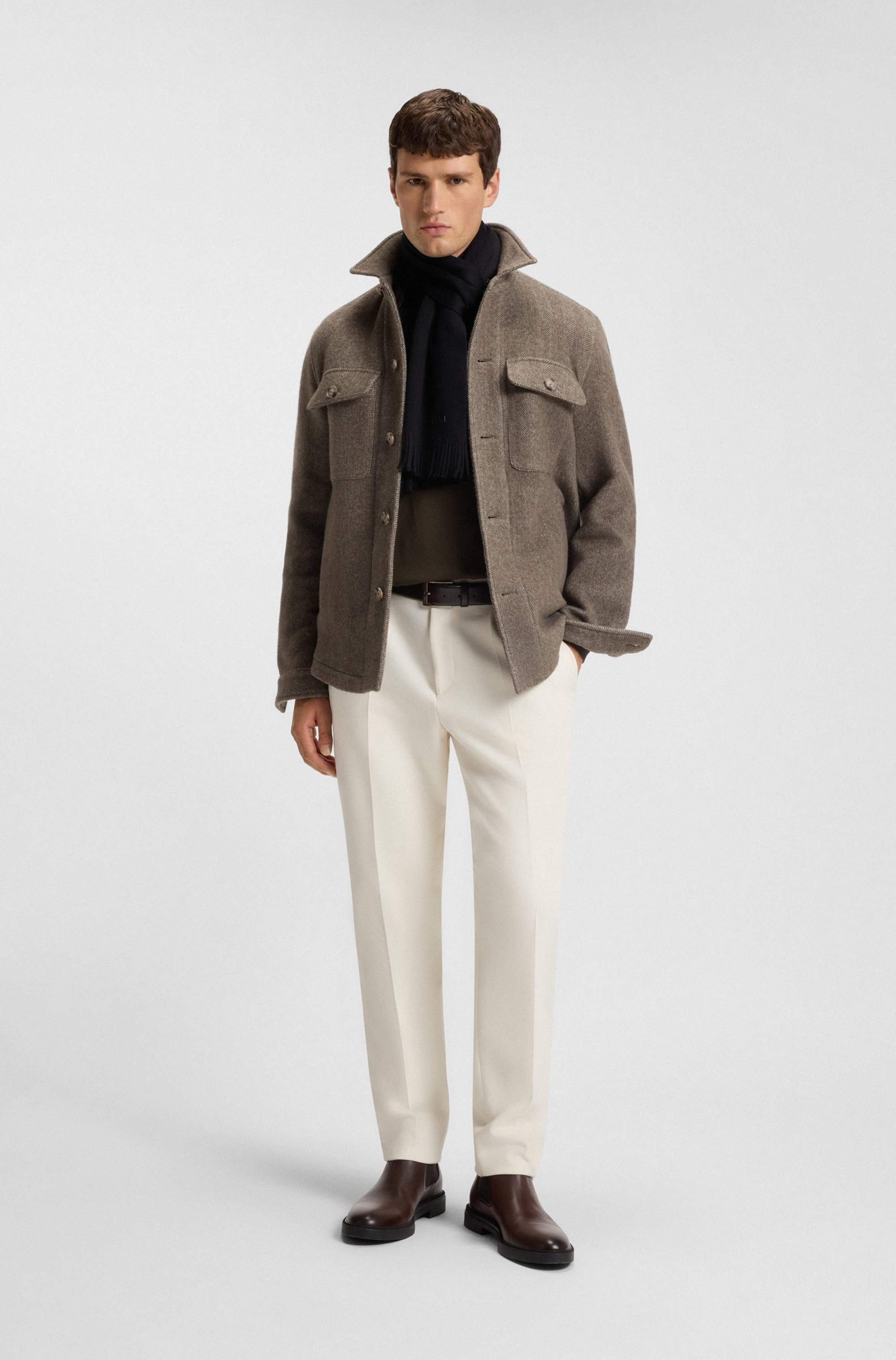 Raschel-knit scarf in virgin wool