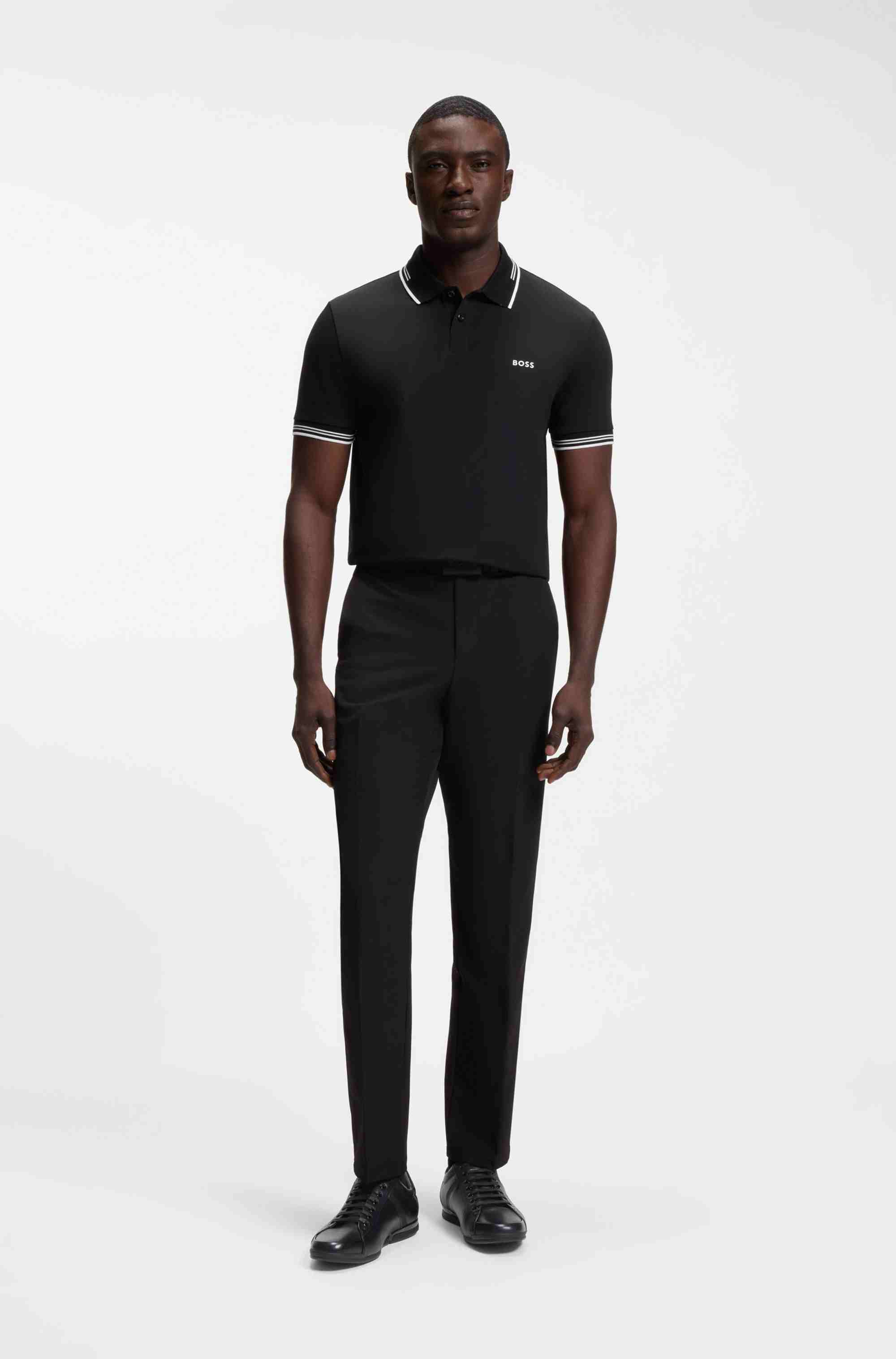 Leather trainers with odour-control lining