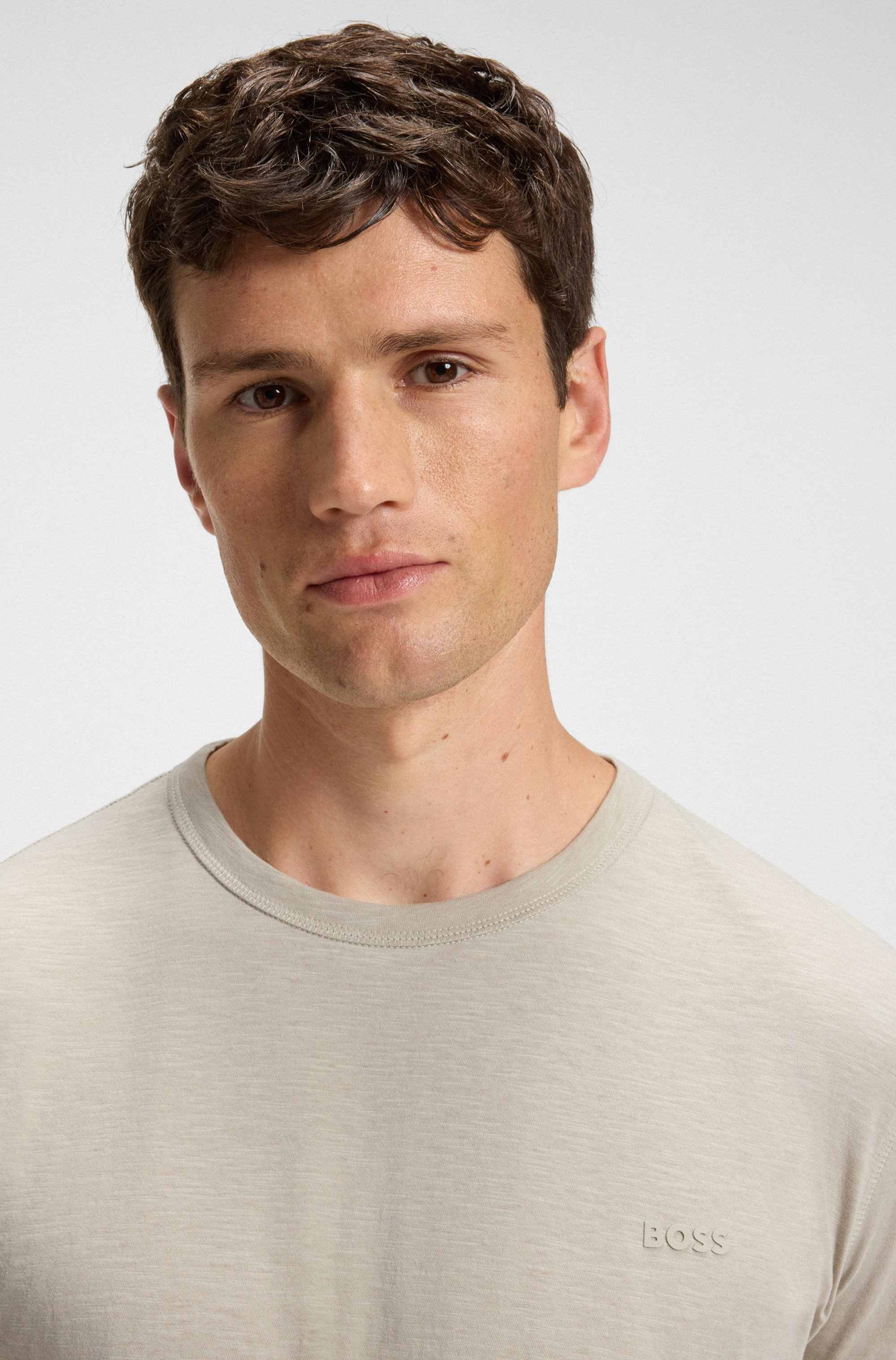 Regular-fit T-shirt in slub cotton with logo detail