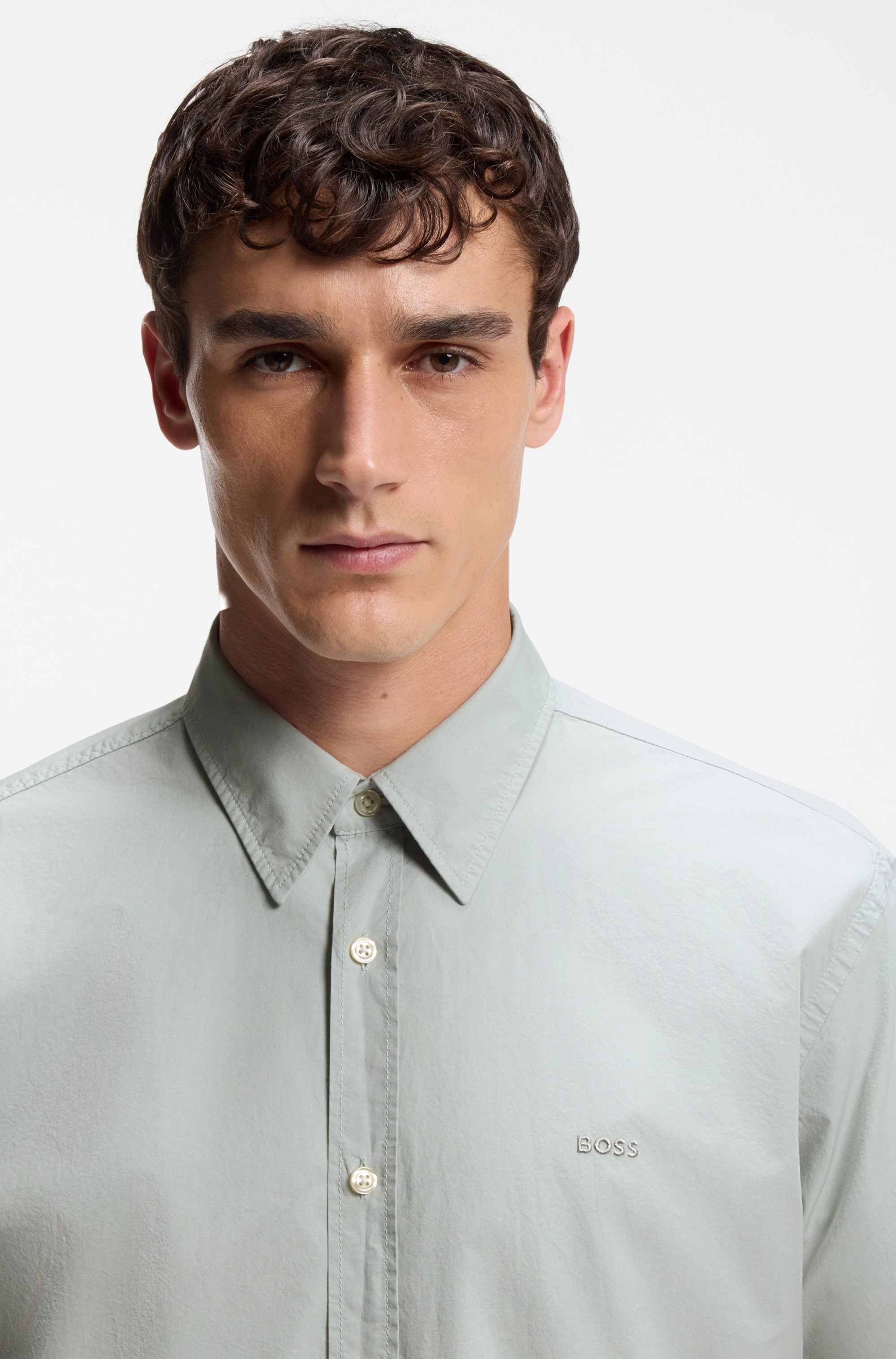 Regular-fit shirt in cotton poplin