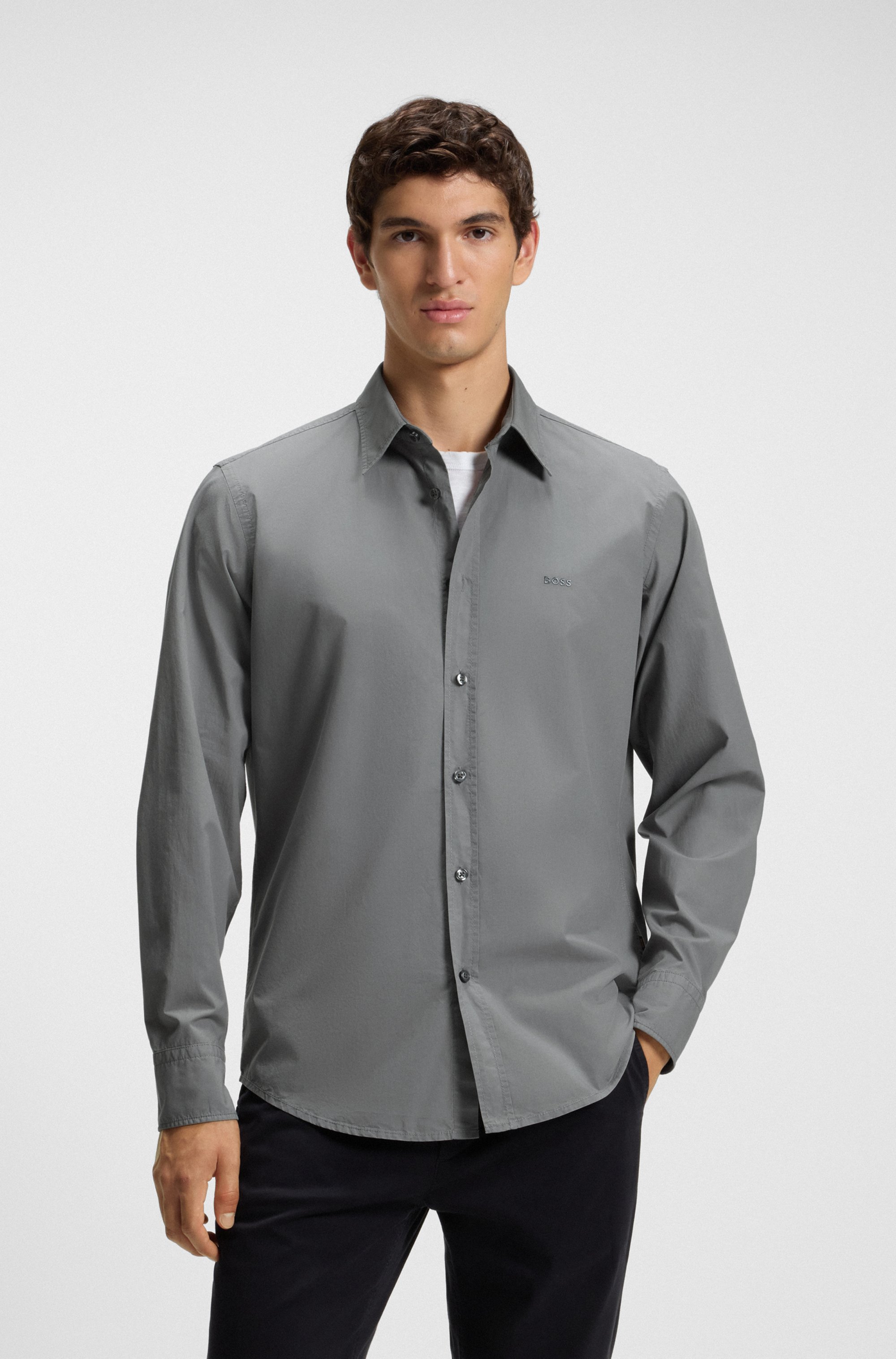 Regular-fit shirt in cotton poplin