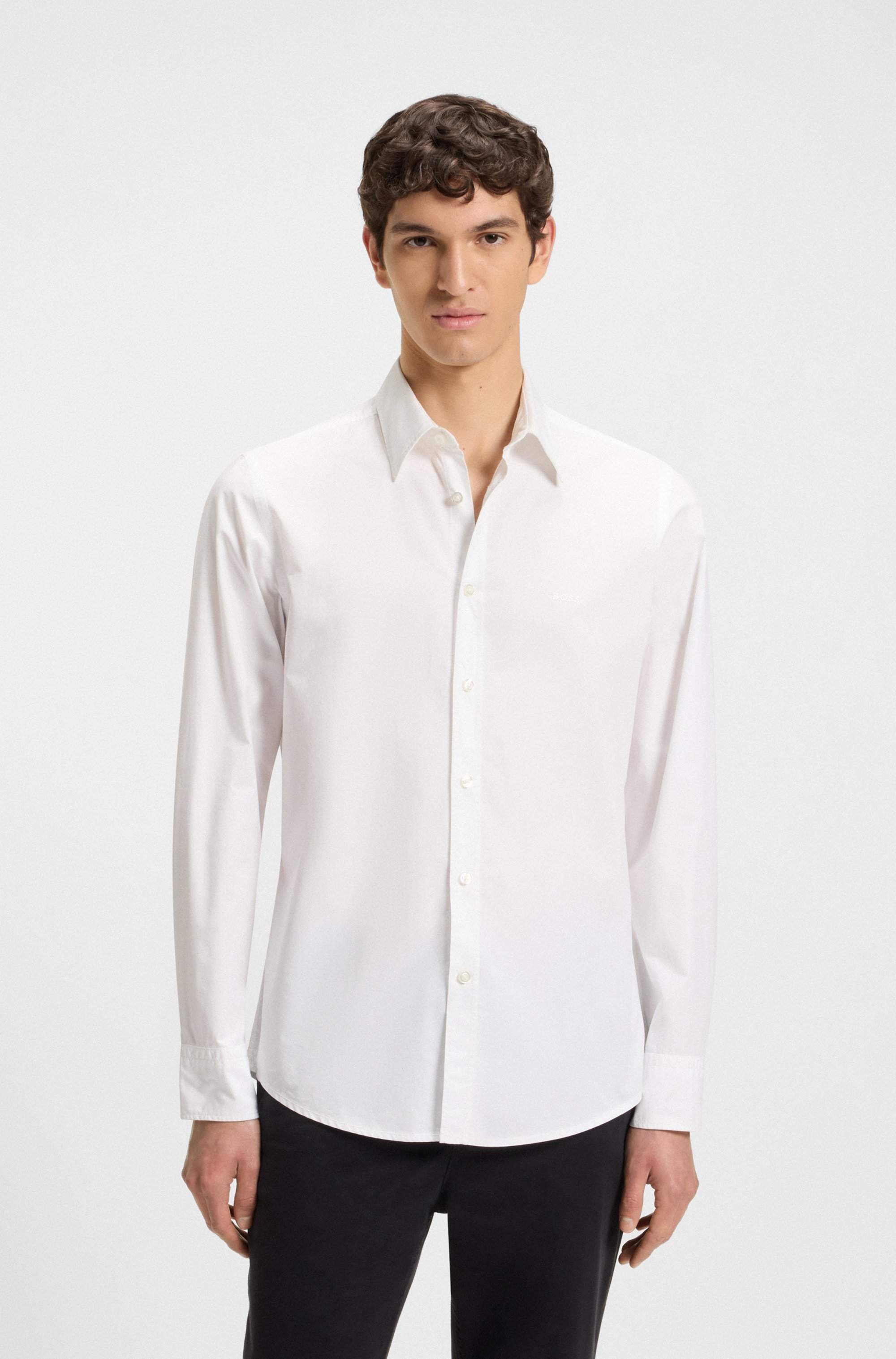 Regular-fit shirt in cotton poplin