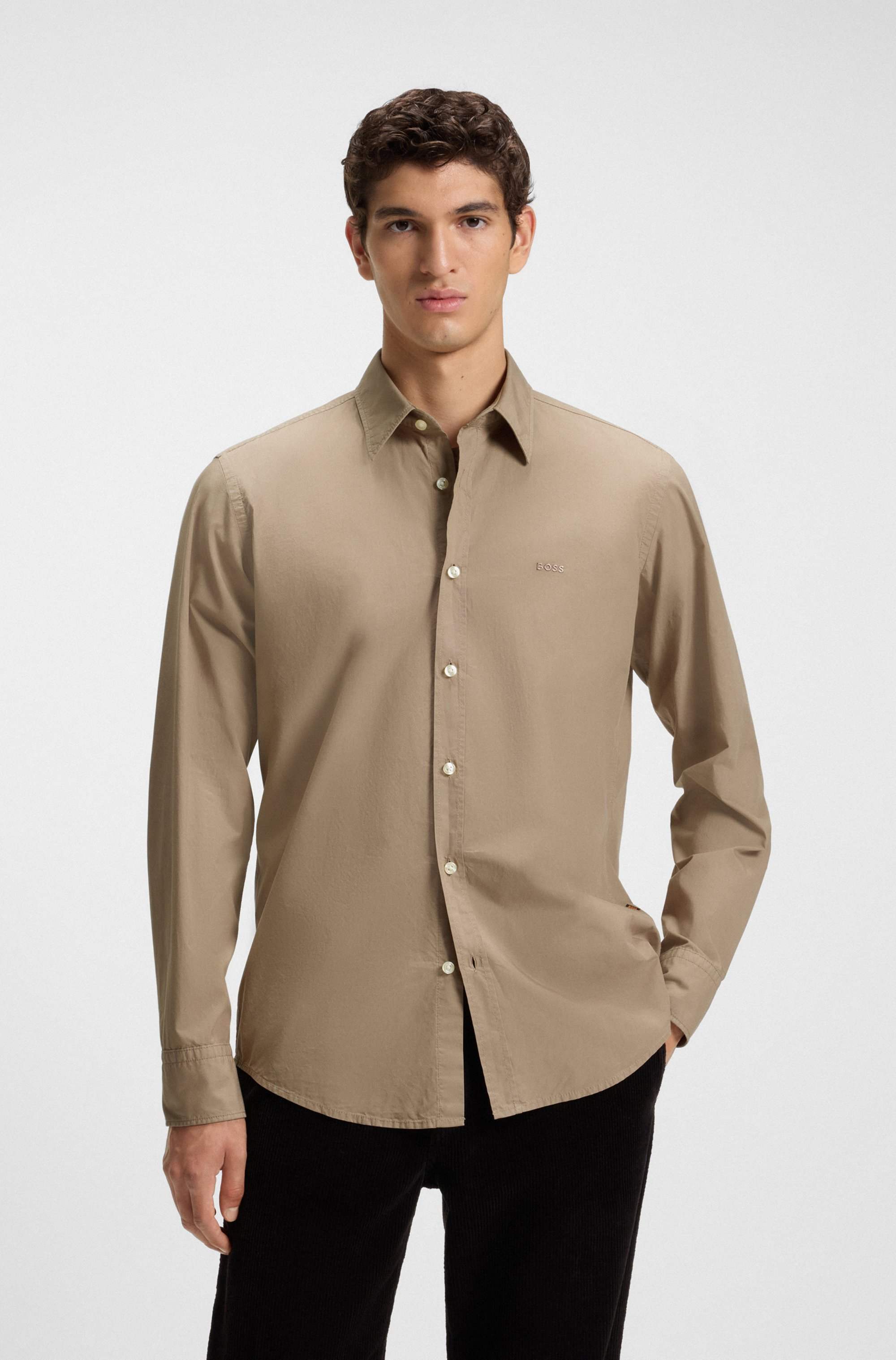 Regular-fit shirt in cotton poplin