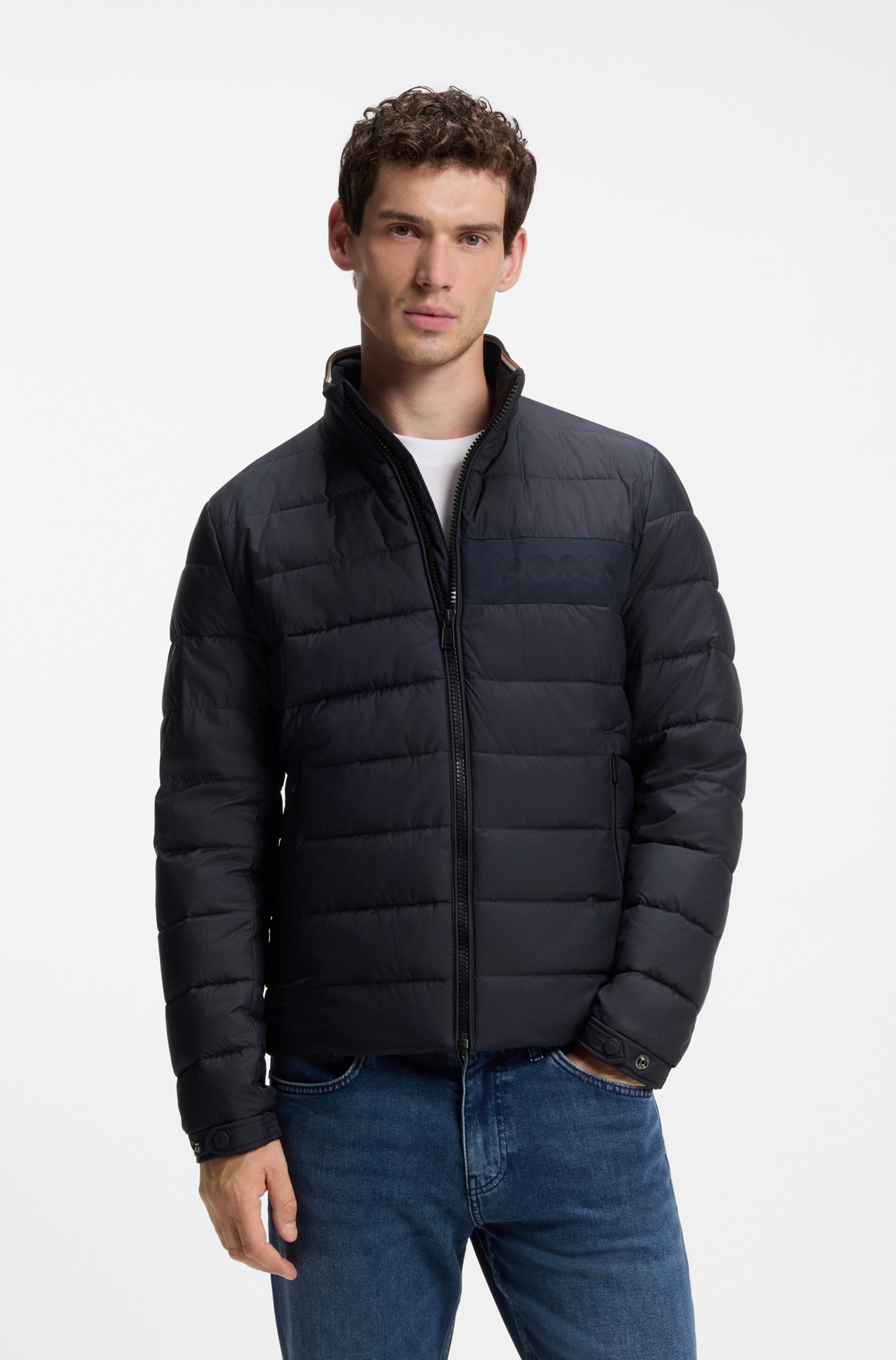 Classic padded jacket with a zip closure