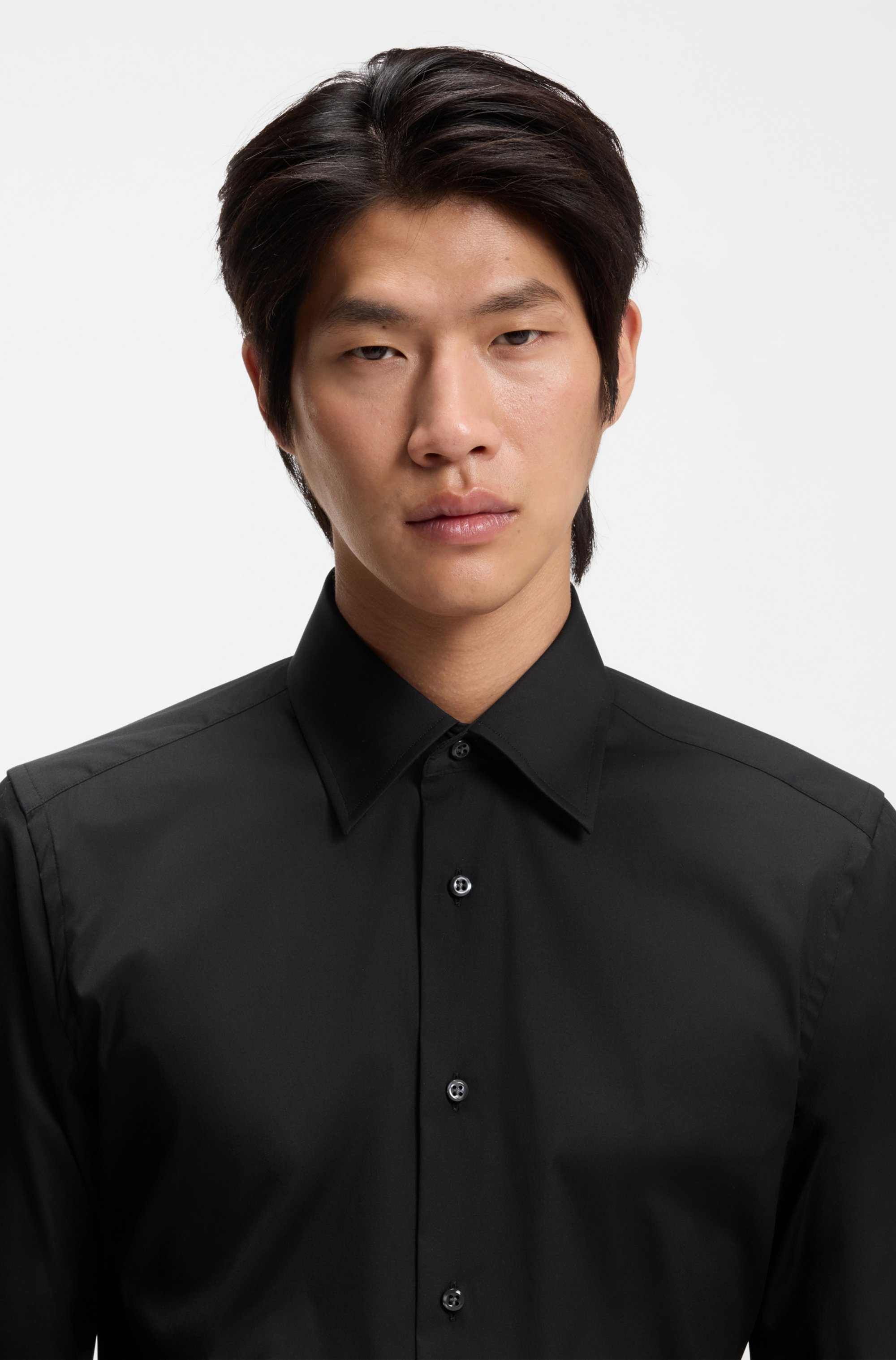 Slim-fit shirt in cotton-blend stretch poplin