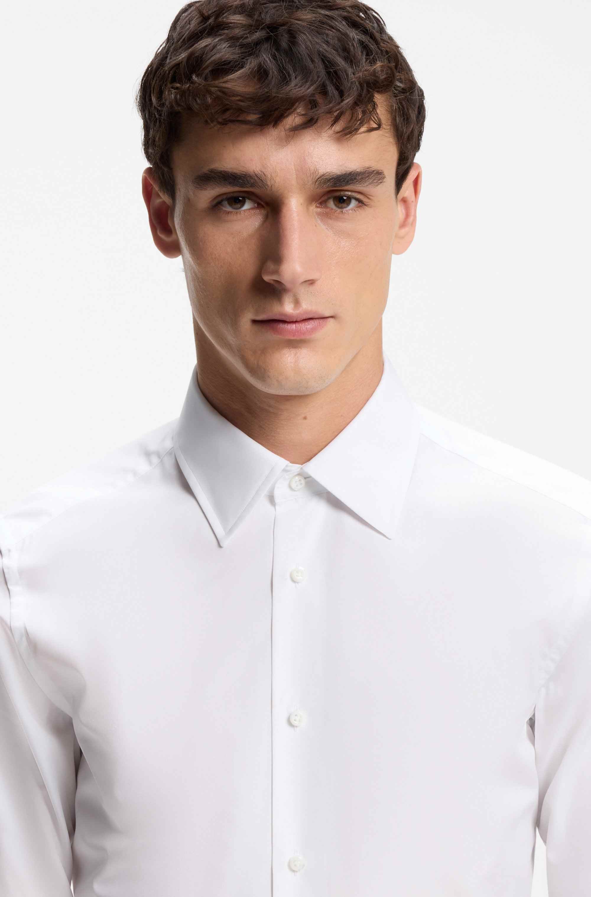 Slim-fit shirt in Italian cotton poplin