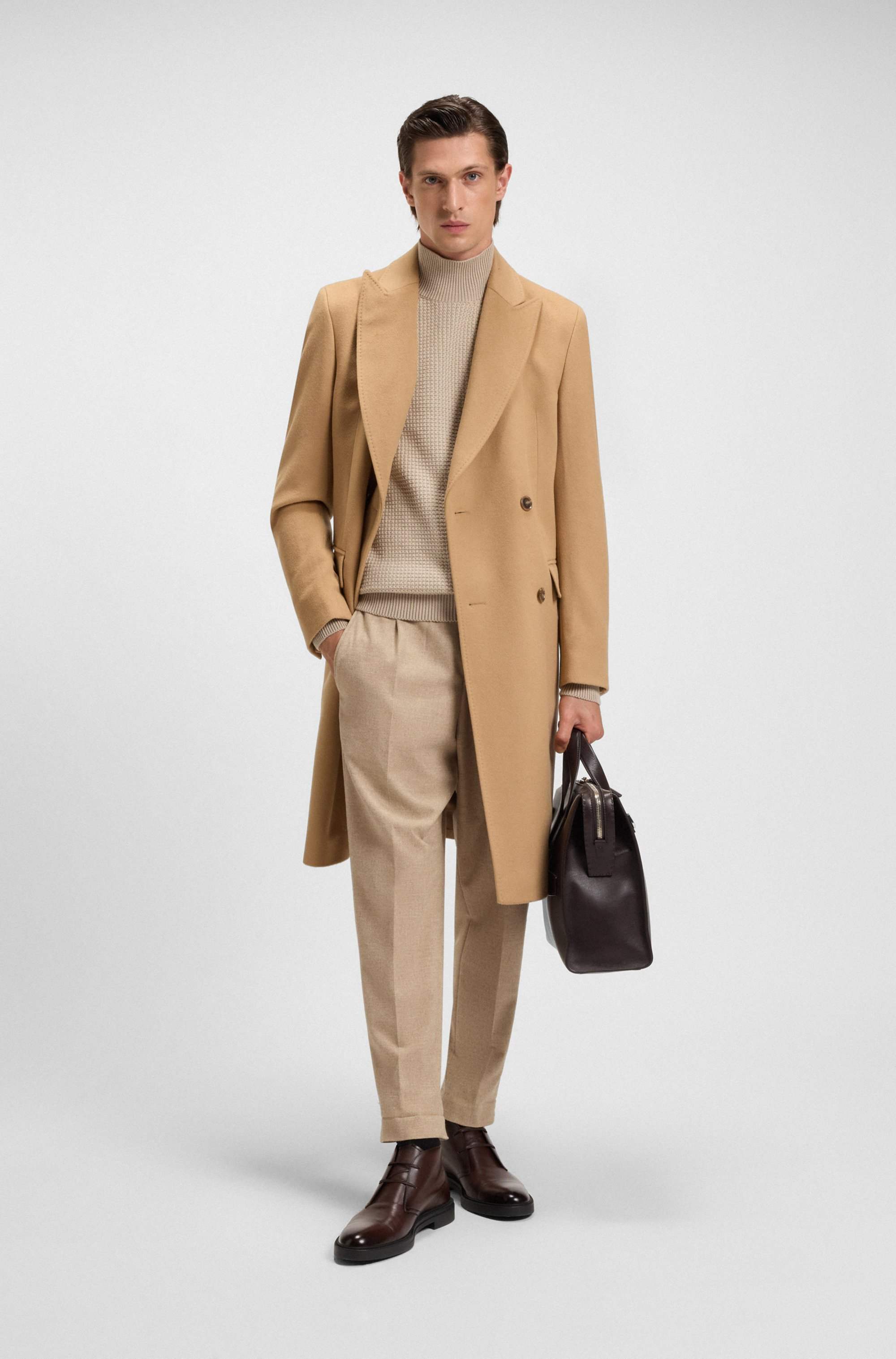 Tapered-fit trousers in stretch flannel