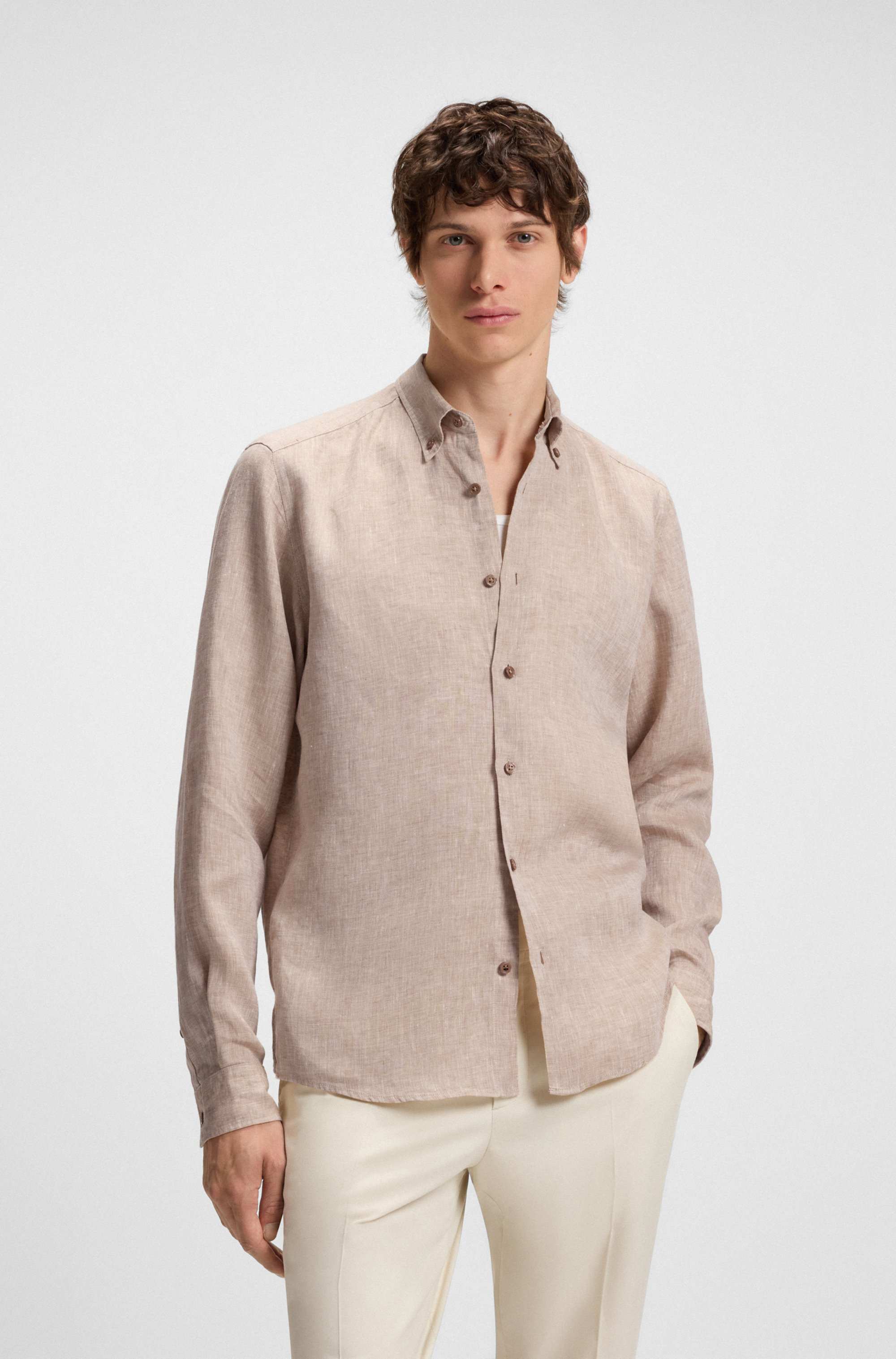 Regular-fit button-down shirt in linen