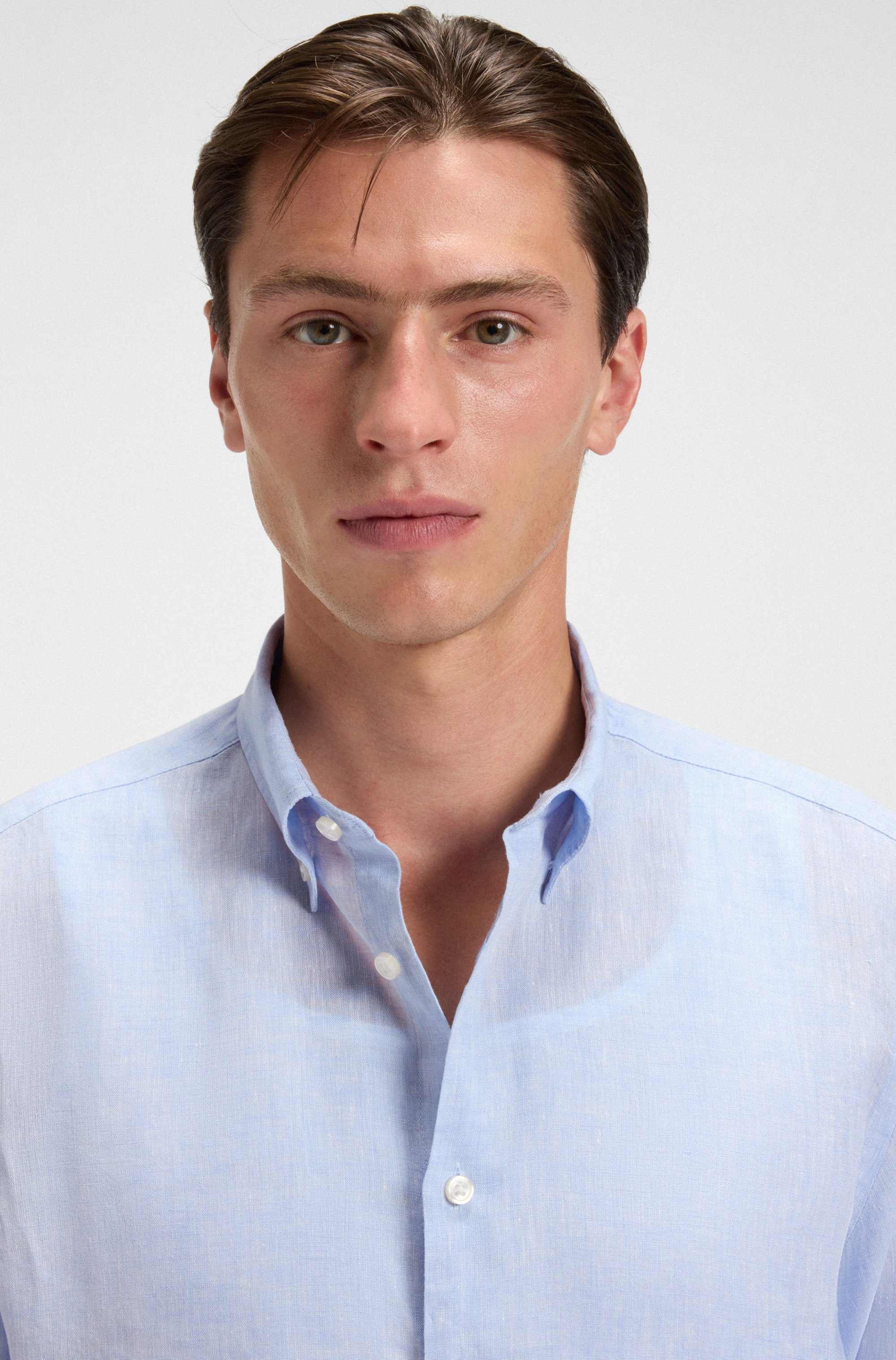 Regular-fit button-down shirt in linen
