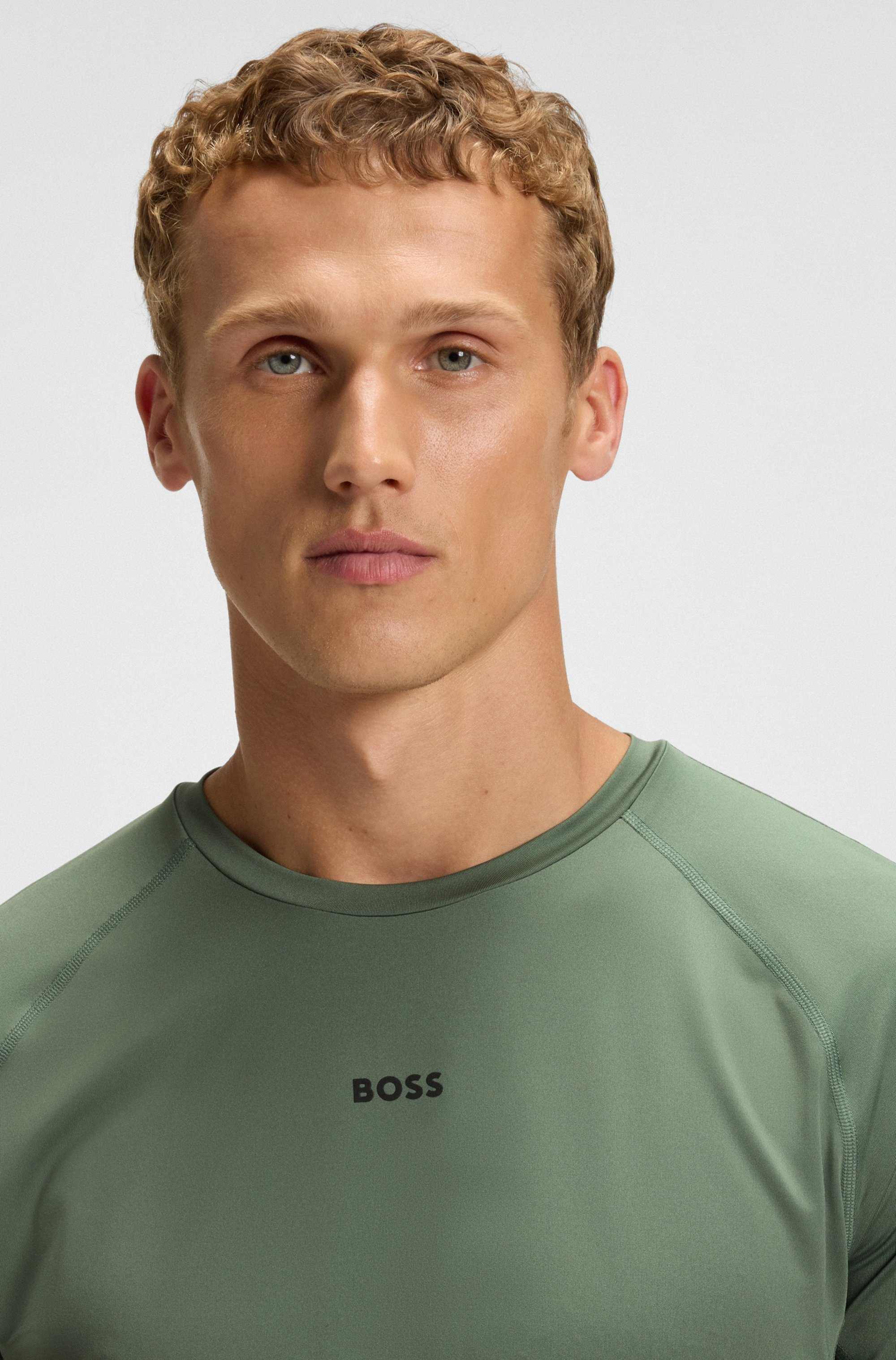 Active slim-fit T-shirt with decorative reflective details