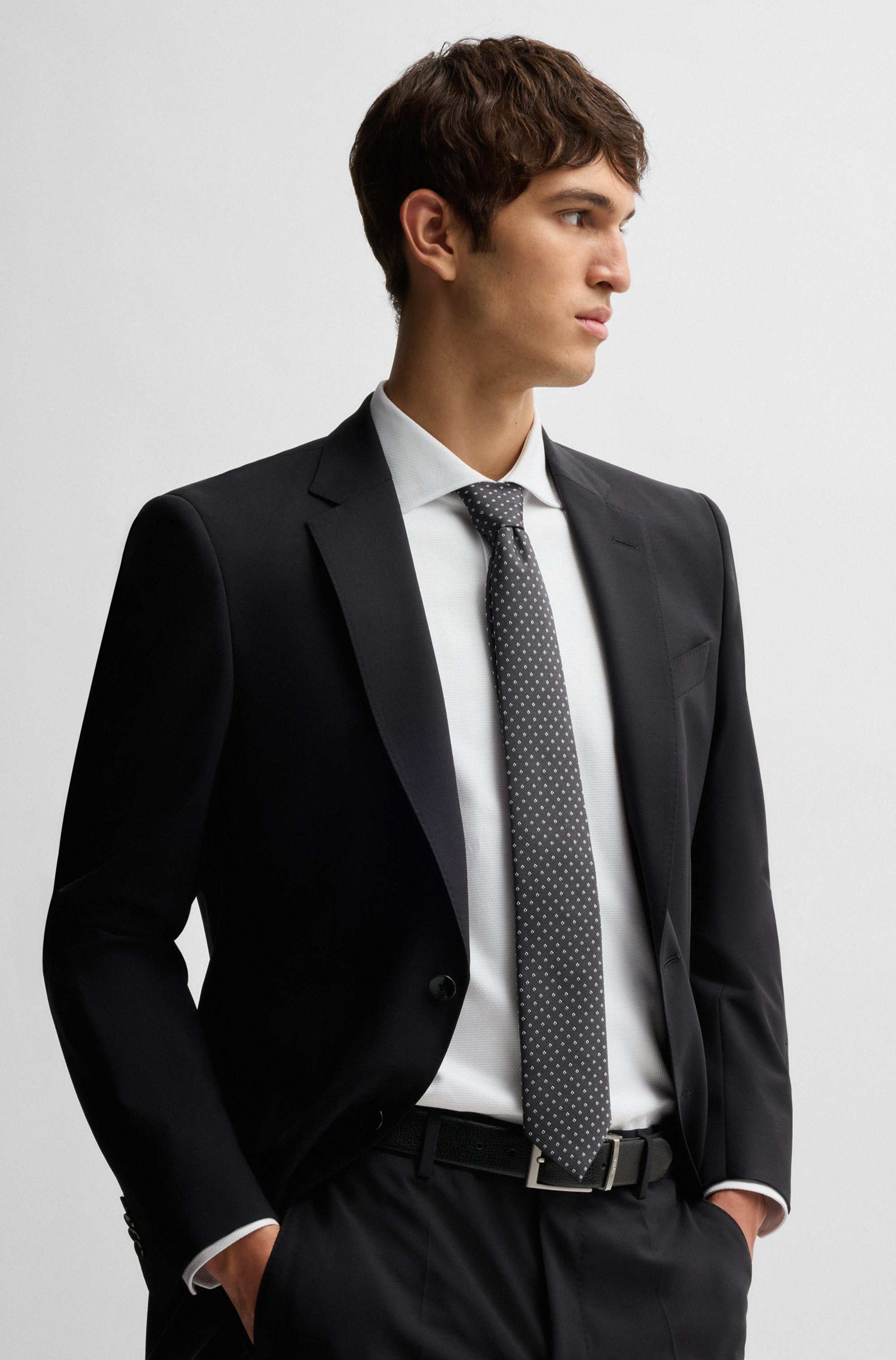Silk-blend tie with jacquard-woven pattern