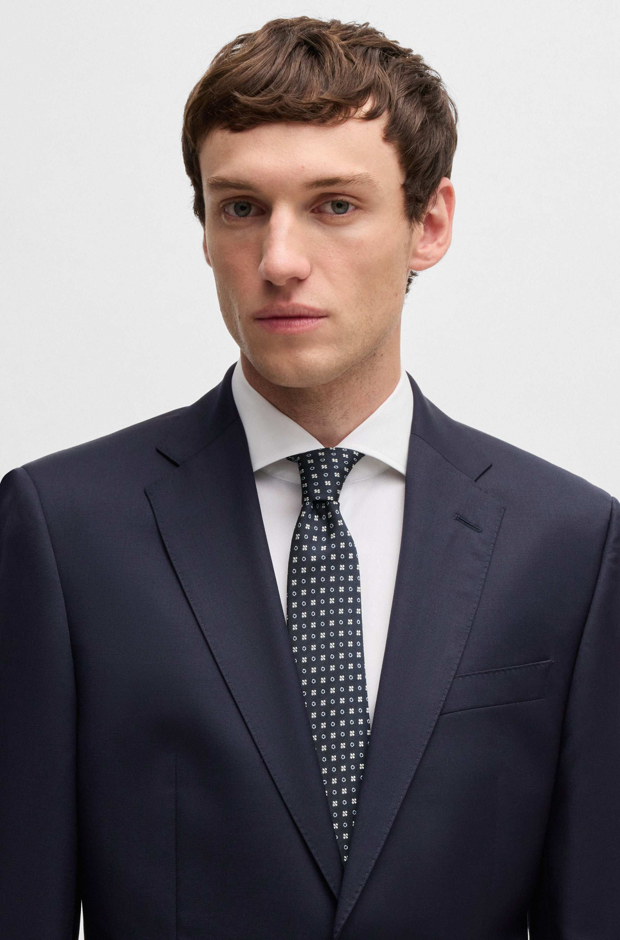 Silk-blend tie with jacquard pattern