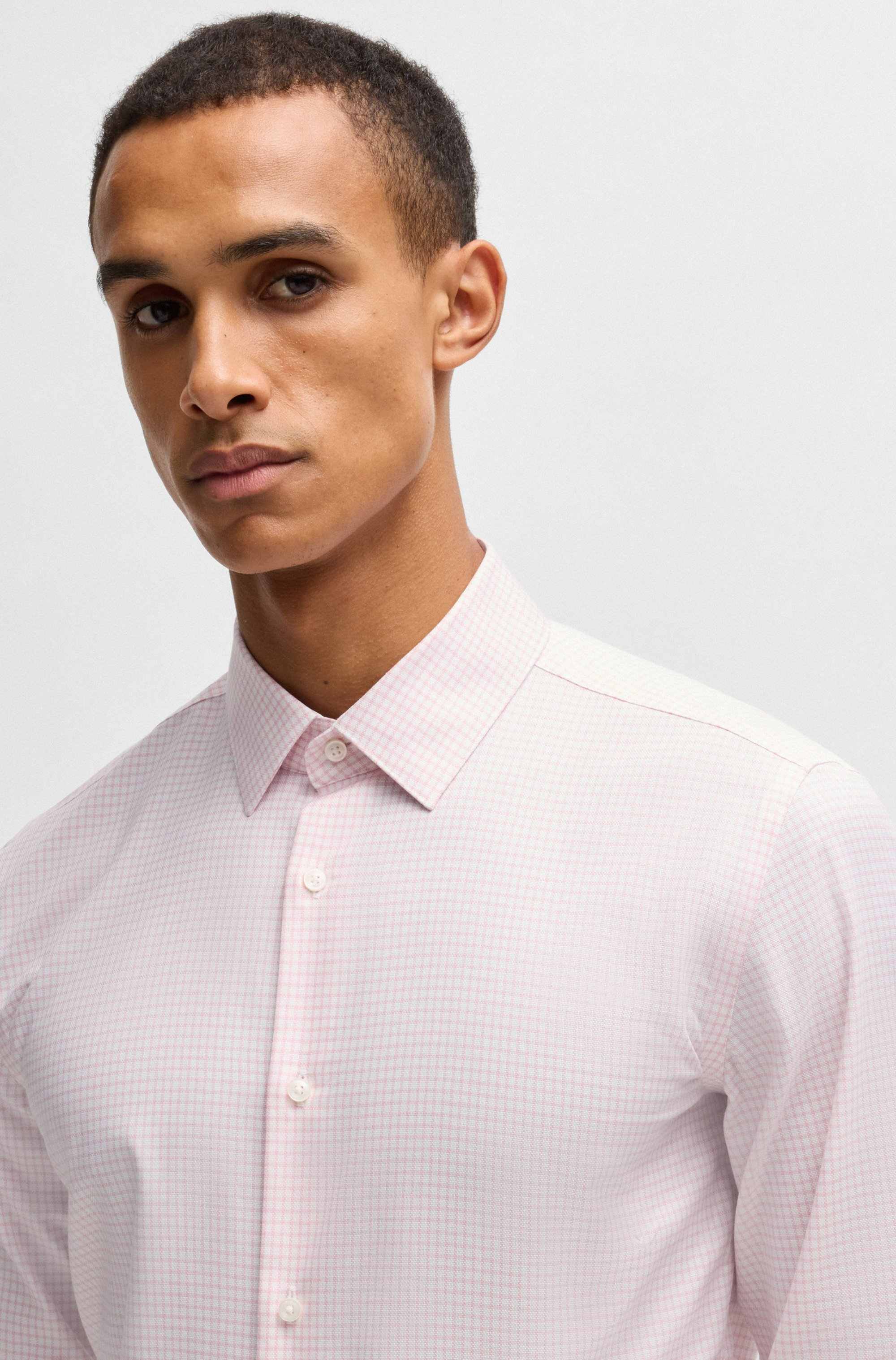 Slim-fit shirt in anti-bacterial patterned Oxford cotton