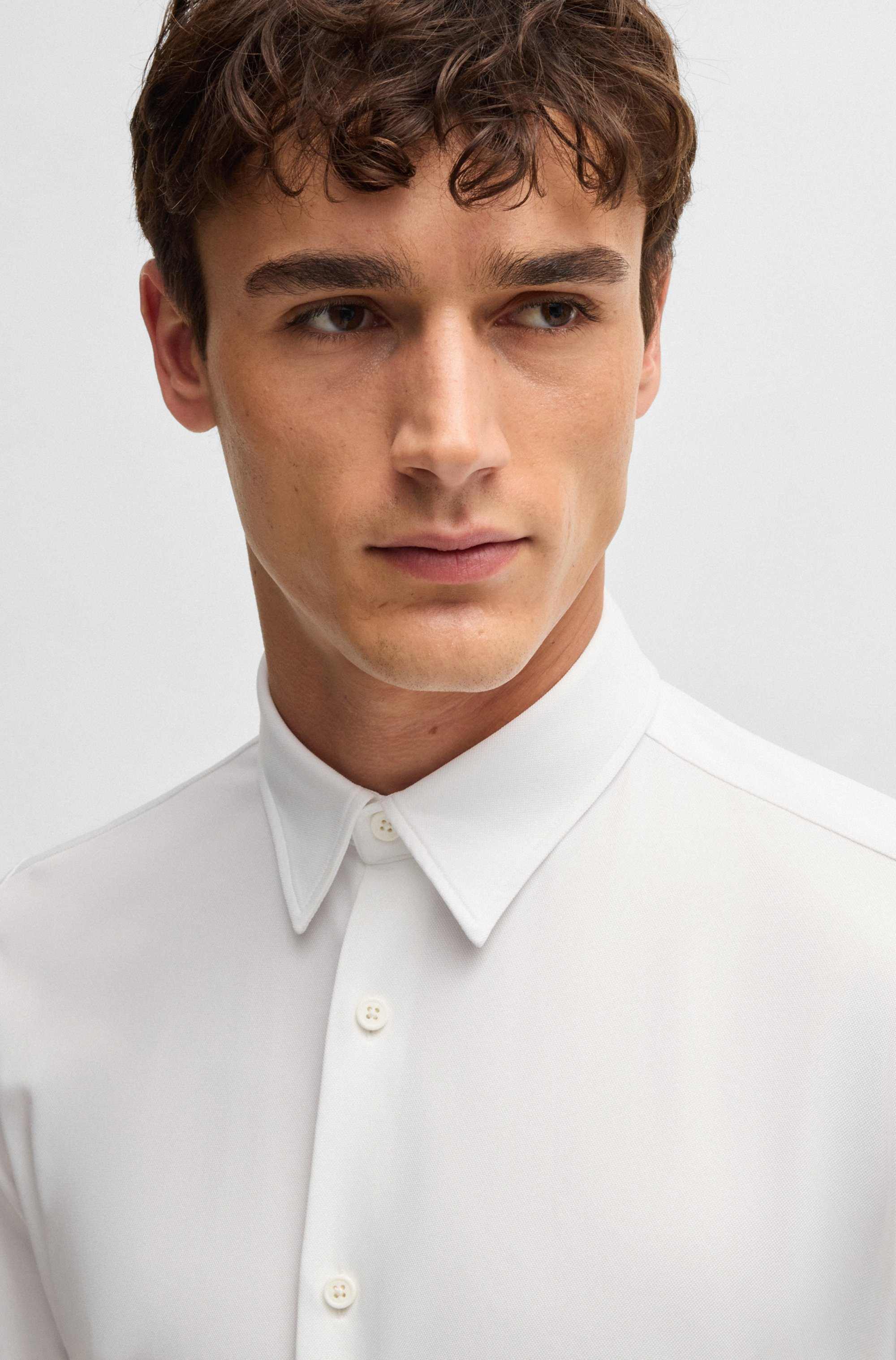 Slim-fit shirt in structured performance-stretch fabric